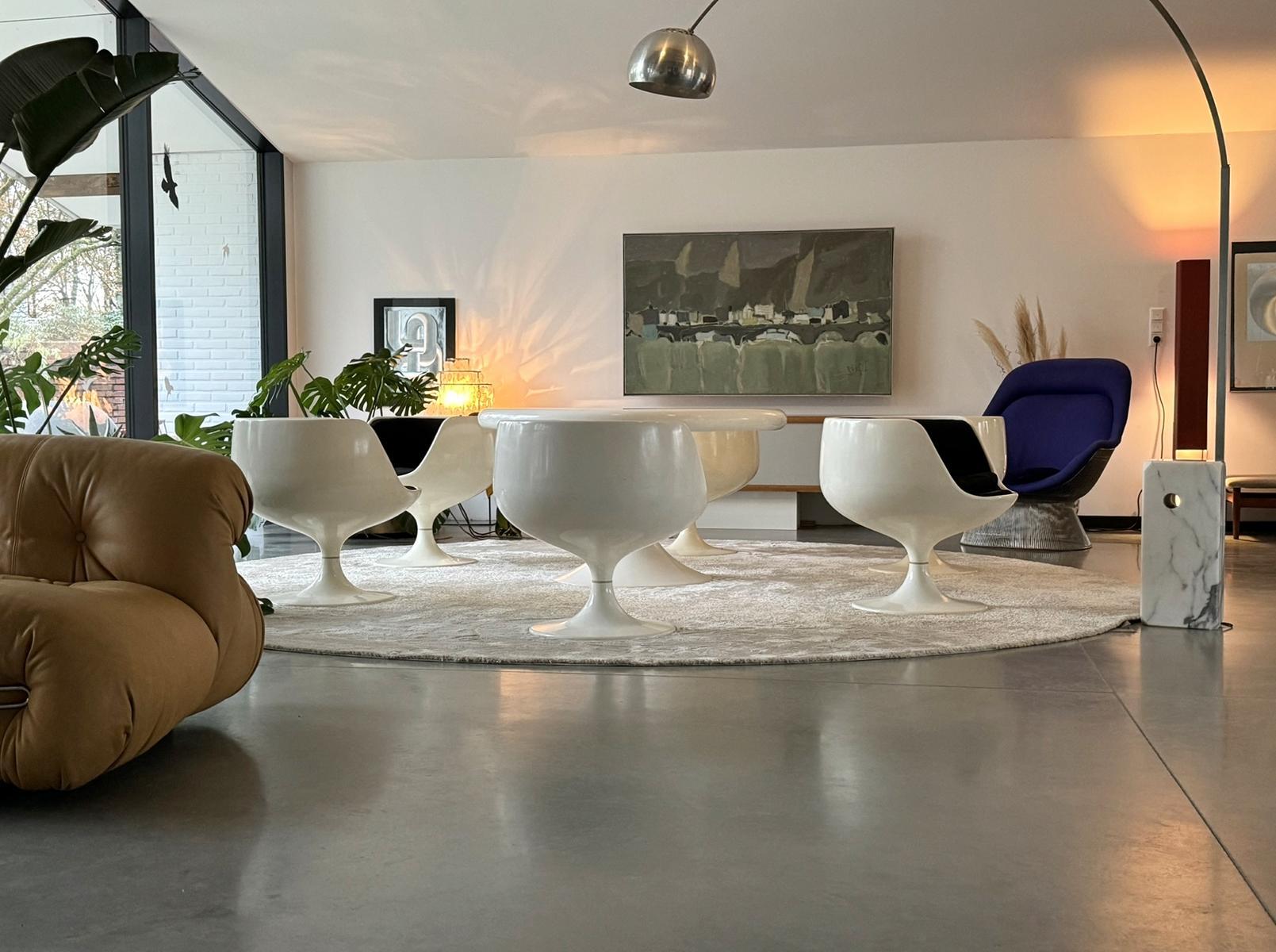 Set of 4 Cognac XO Chairs & Matching Table by Eero Aarnio for Asko For Sale 10