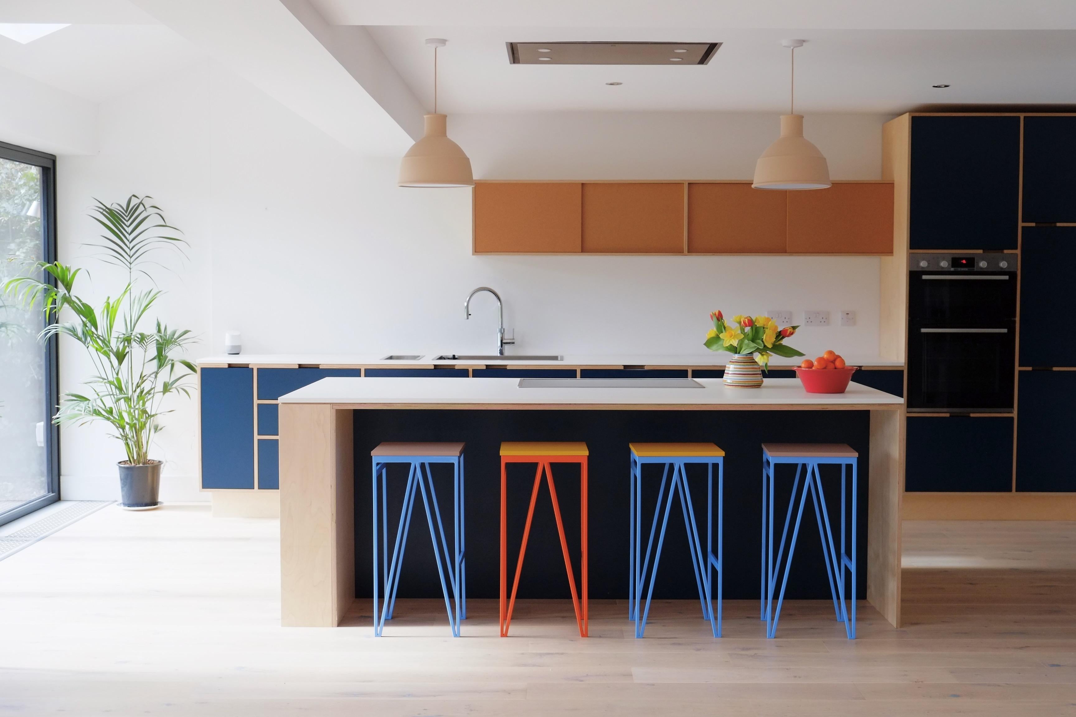 Set di 4 sgabelli da cucina alti e colorati, personalizzabili in vendita 4