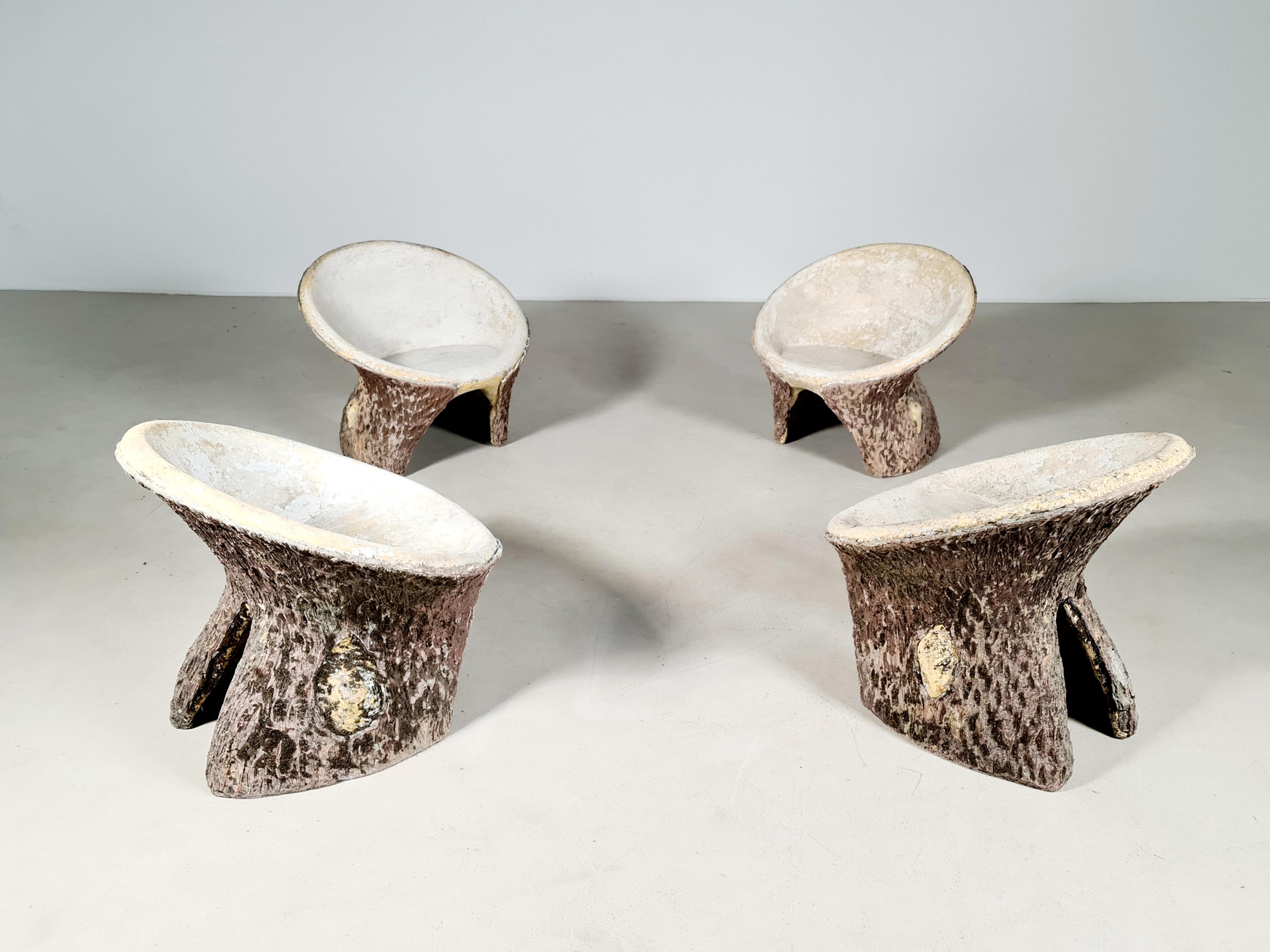 Very rare set of 4 concrete outdoor chairs from Italy, 1960s. Inspired by tree trunks. Very decorative objects.