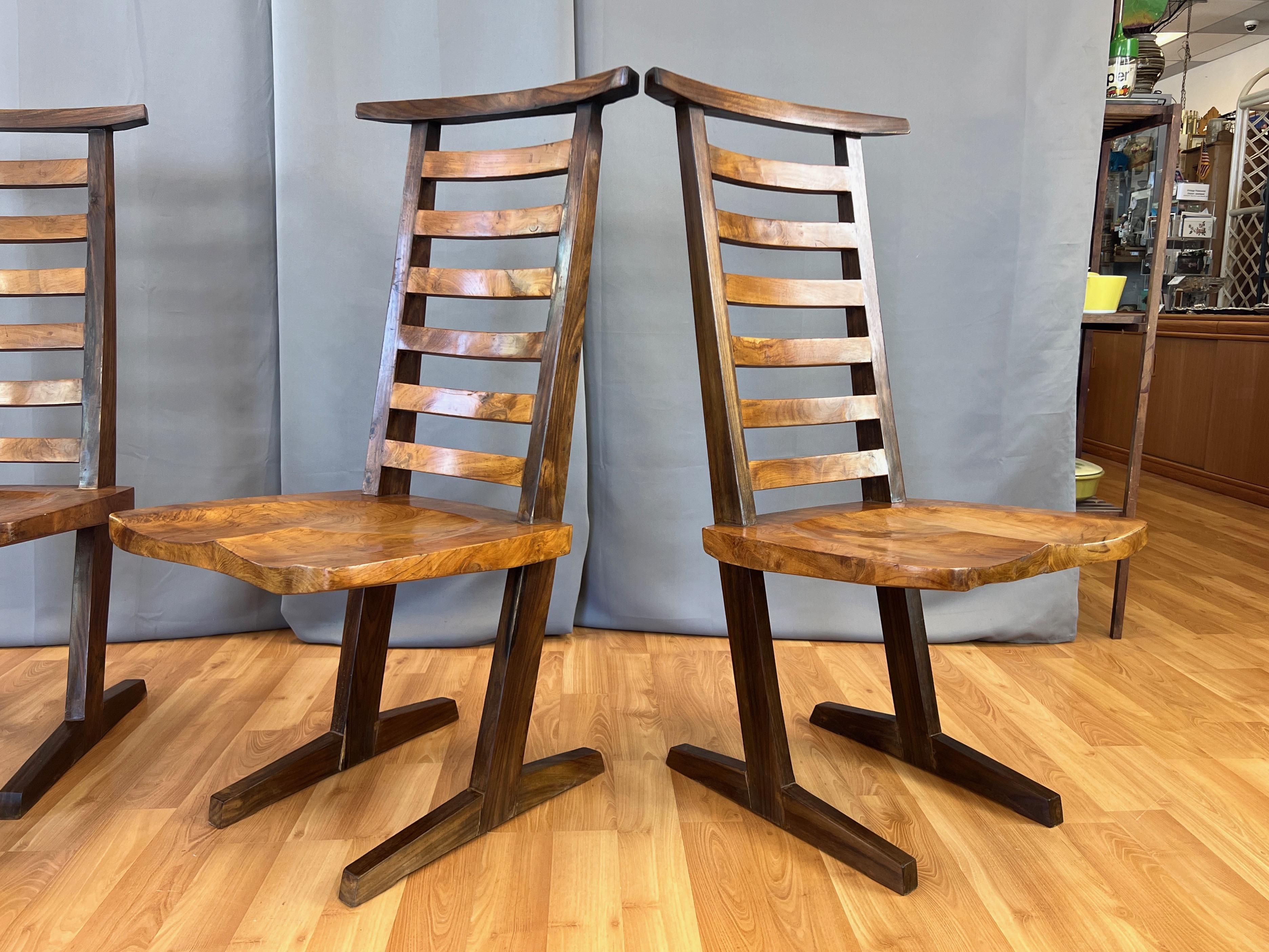 Ensemble de 4 chaises de salle à manger de style conoid en teck à la manière de Nakashima, fin des années 1960 Bon état - En vente à San Francisco, CA