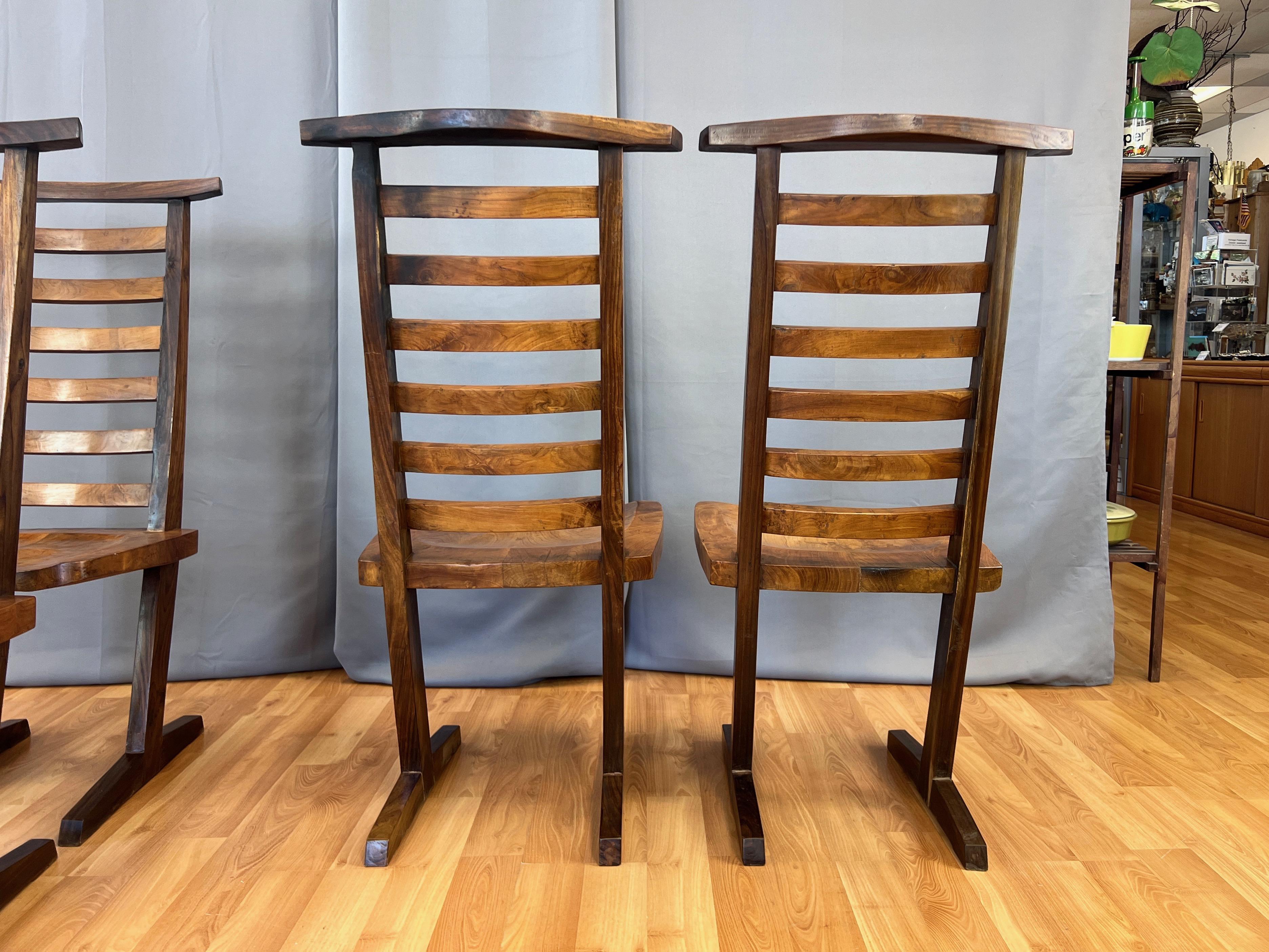 Ensemble de 4 chaises de salle à manger de style conoid en teck à la manière de Nakashima, fin des années 1960 en vente 1