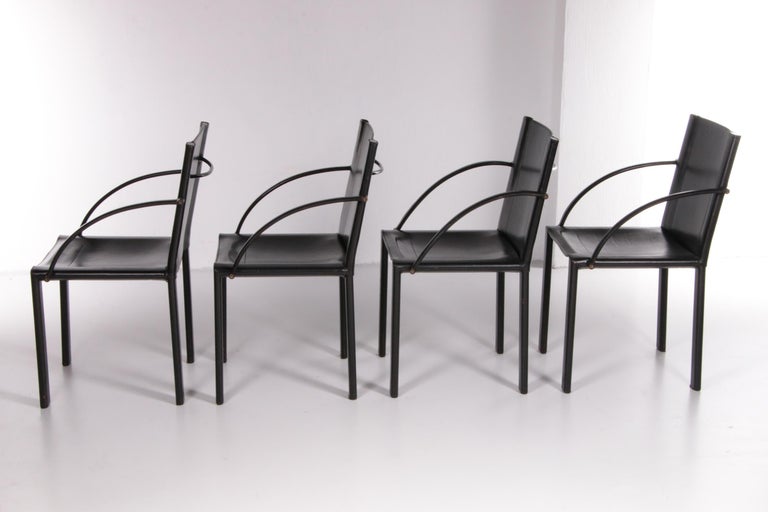 Modern Set of 4 Coral Dining Room Chairs by Carlo Bartoli for Matteo Grassi, 1980s For Sale