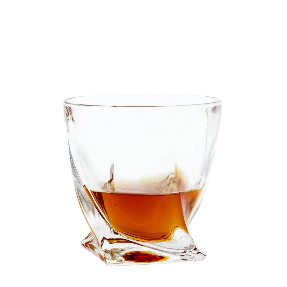 Moderno Set di 4 decanter in cristallo e 8 bicchieri, un set magnifico. in vendita