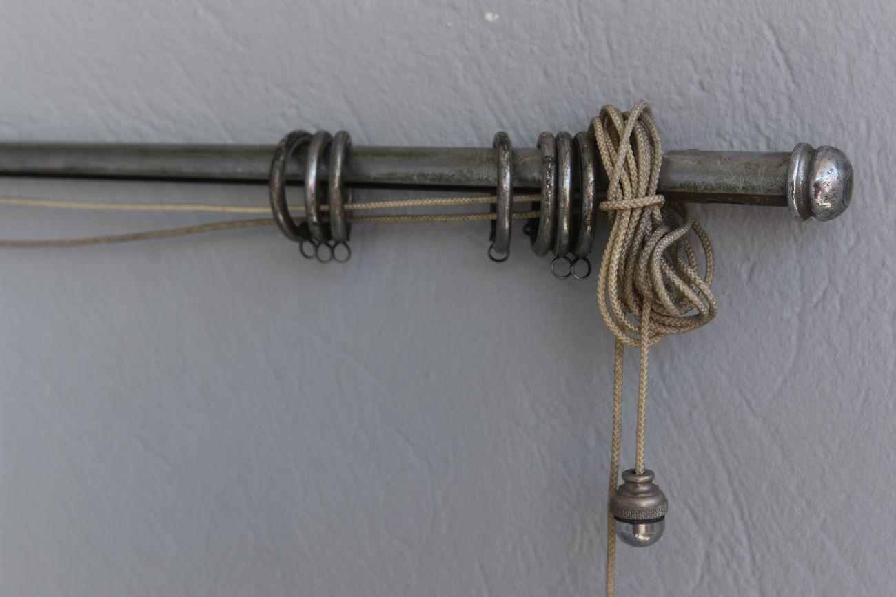 Set of 4 Curtain Rods 1930 Art Deco Wood and Silver Metal In Fair Condition In Marseille, FR