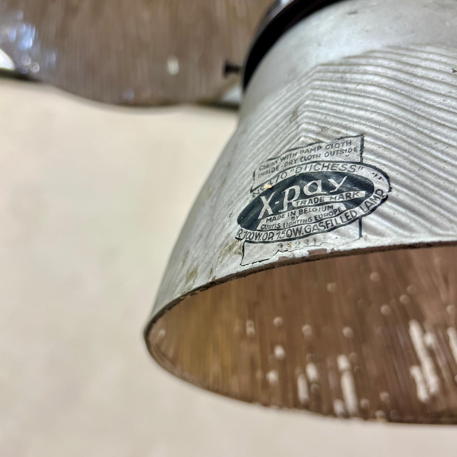 Set of 4 Curtis Mercury Glass Pendant Lights circa 1930 In Good Condition In Southampton, GB