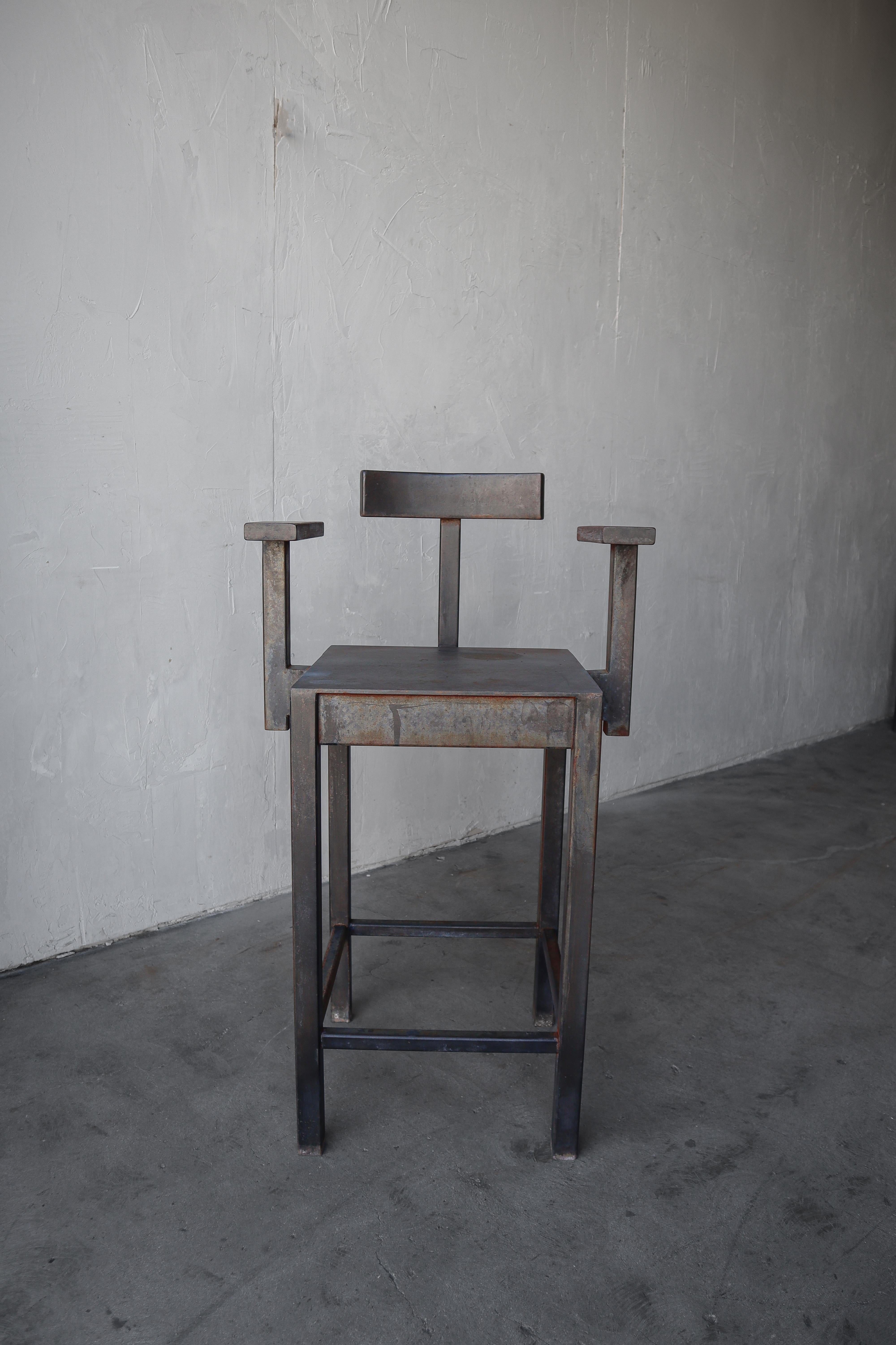 Ensemble de 4 tabourets de bar en acier industriel architectural personnalisés en vente 1