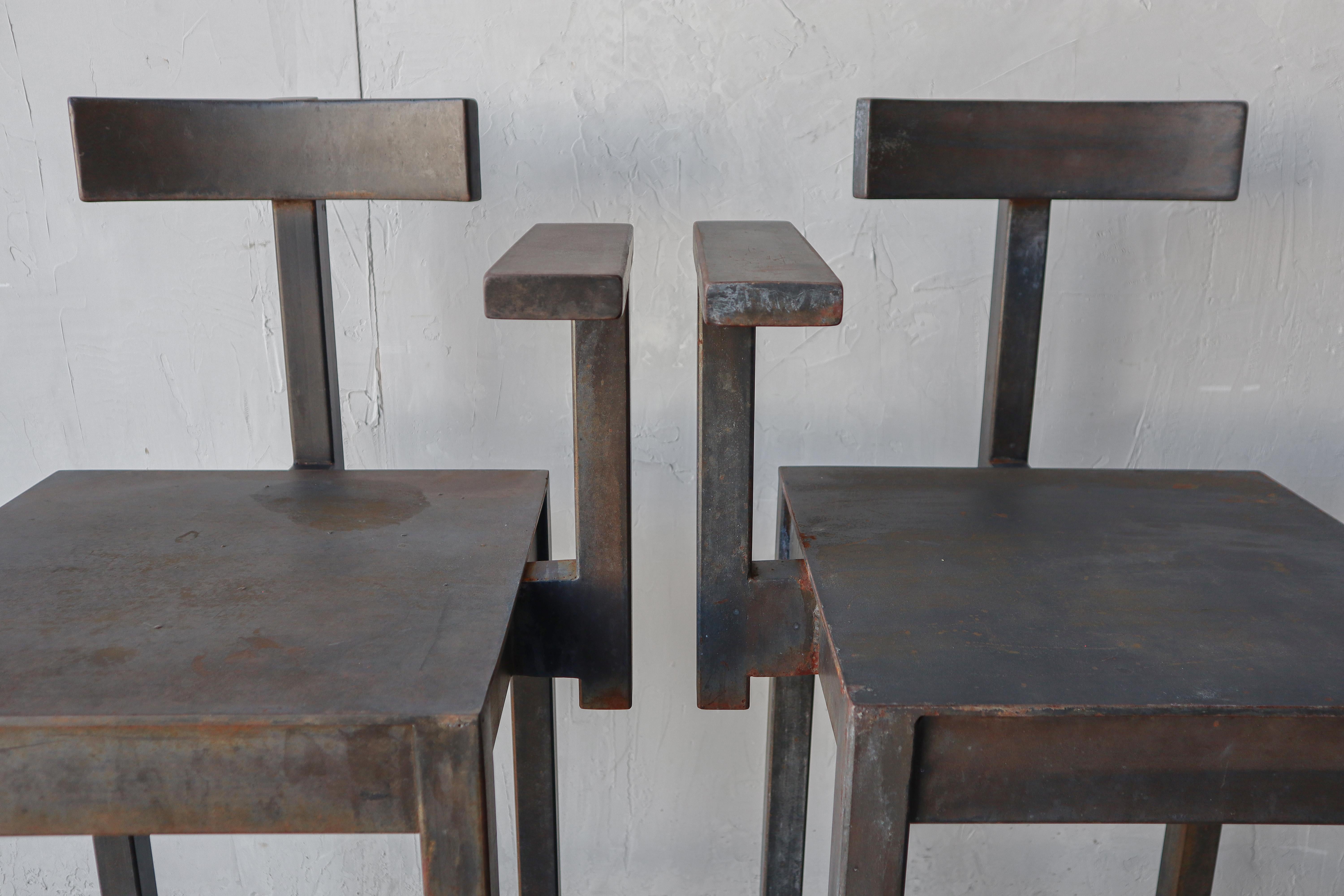 Ensemble de 4 tabourets de bar en acier industriel architectural personnalisés en vente 2