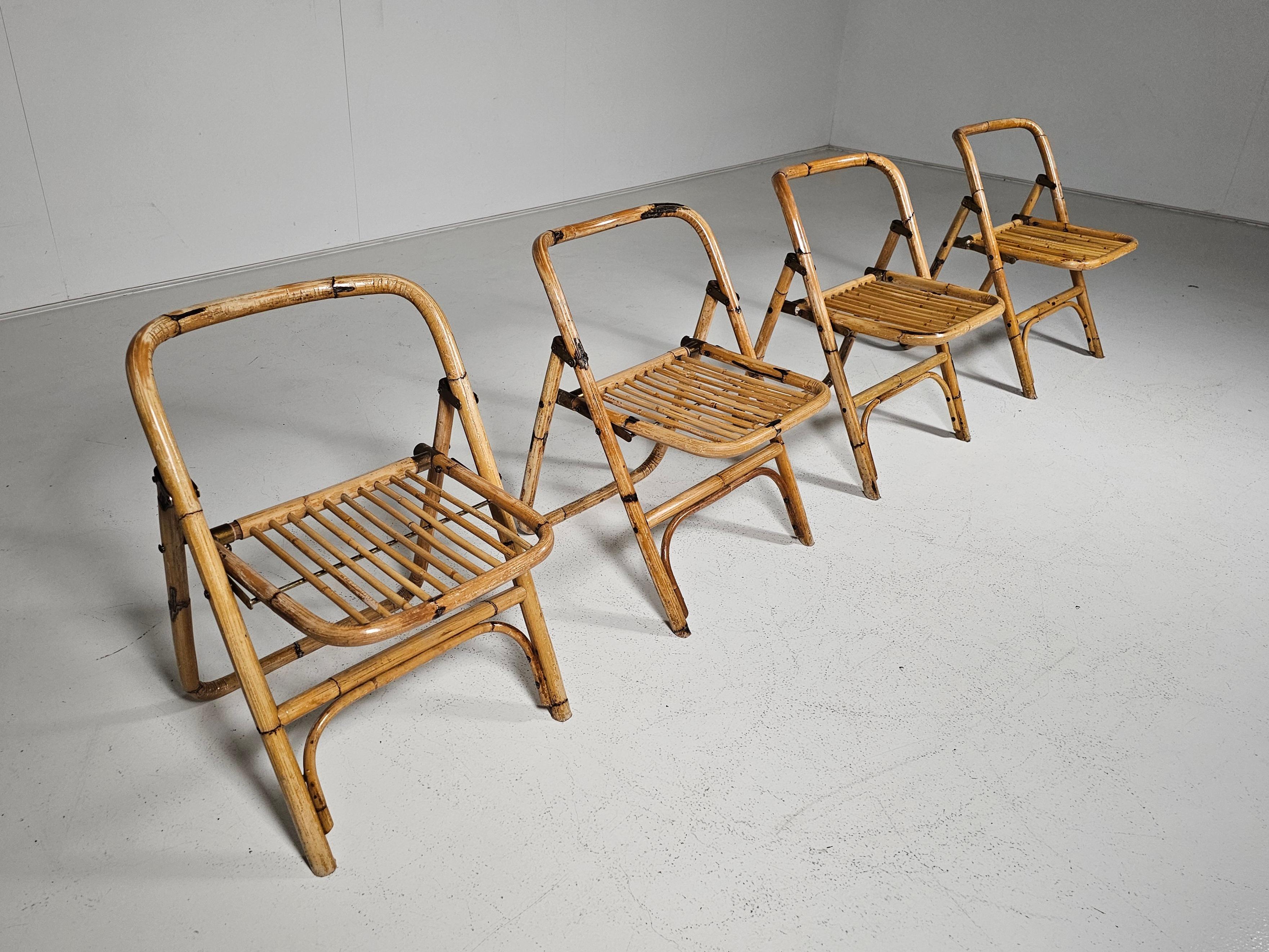 Mid-Century Modern Ensemble de 4 chaises pliantes en bambou Dal Vera, détails en laiton, Italie, années 1960 en vente