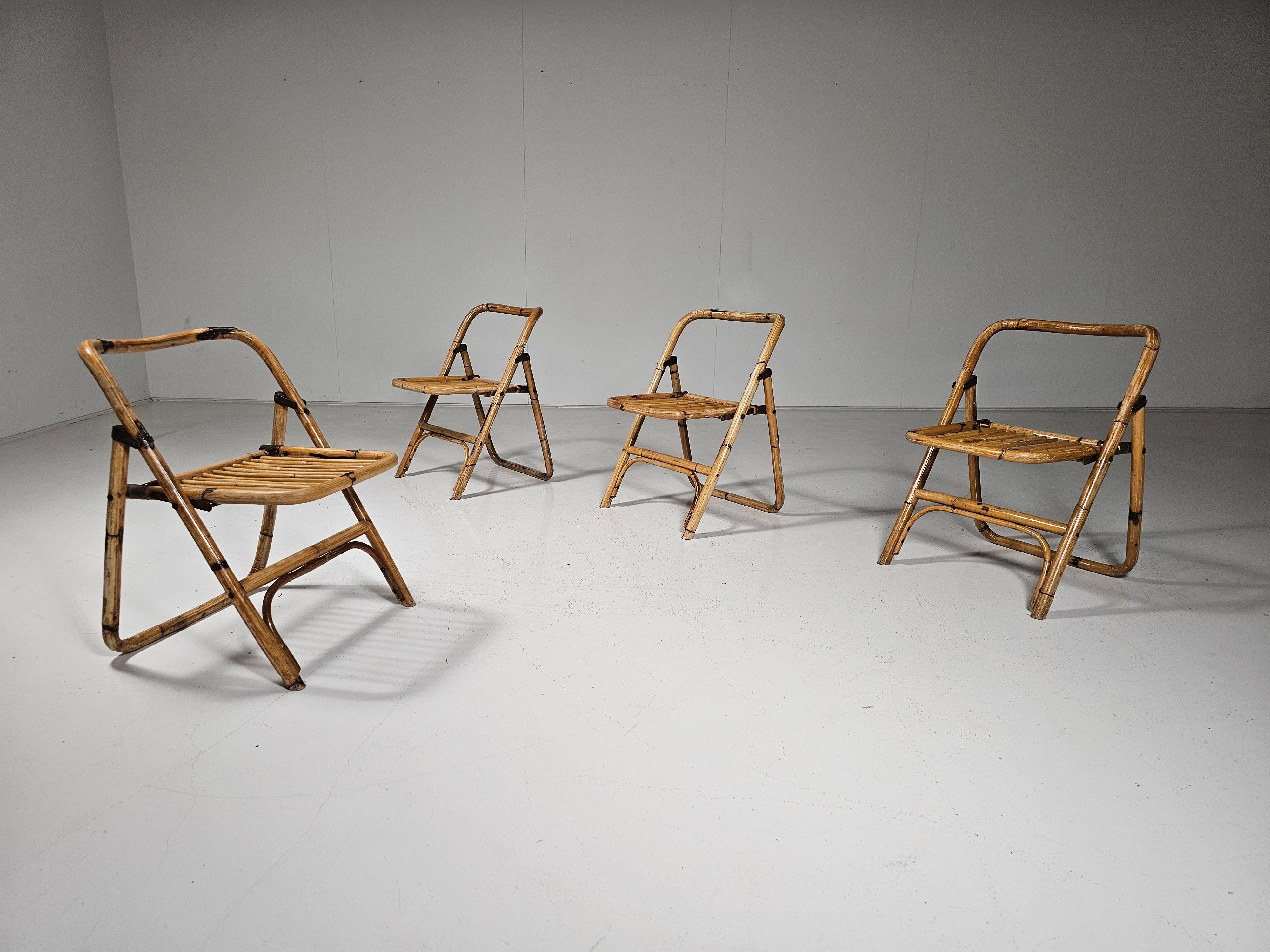 Ensemble de 4 chaises pliantes en bambou Dal Vera, détails en laiton, Italie, années 1960 Bon état - En vente à amstelveen, NL