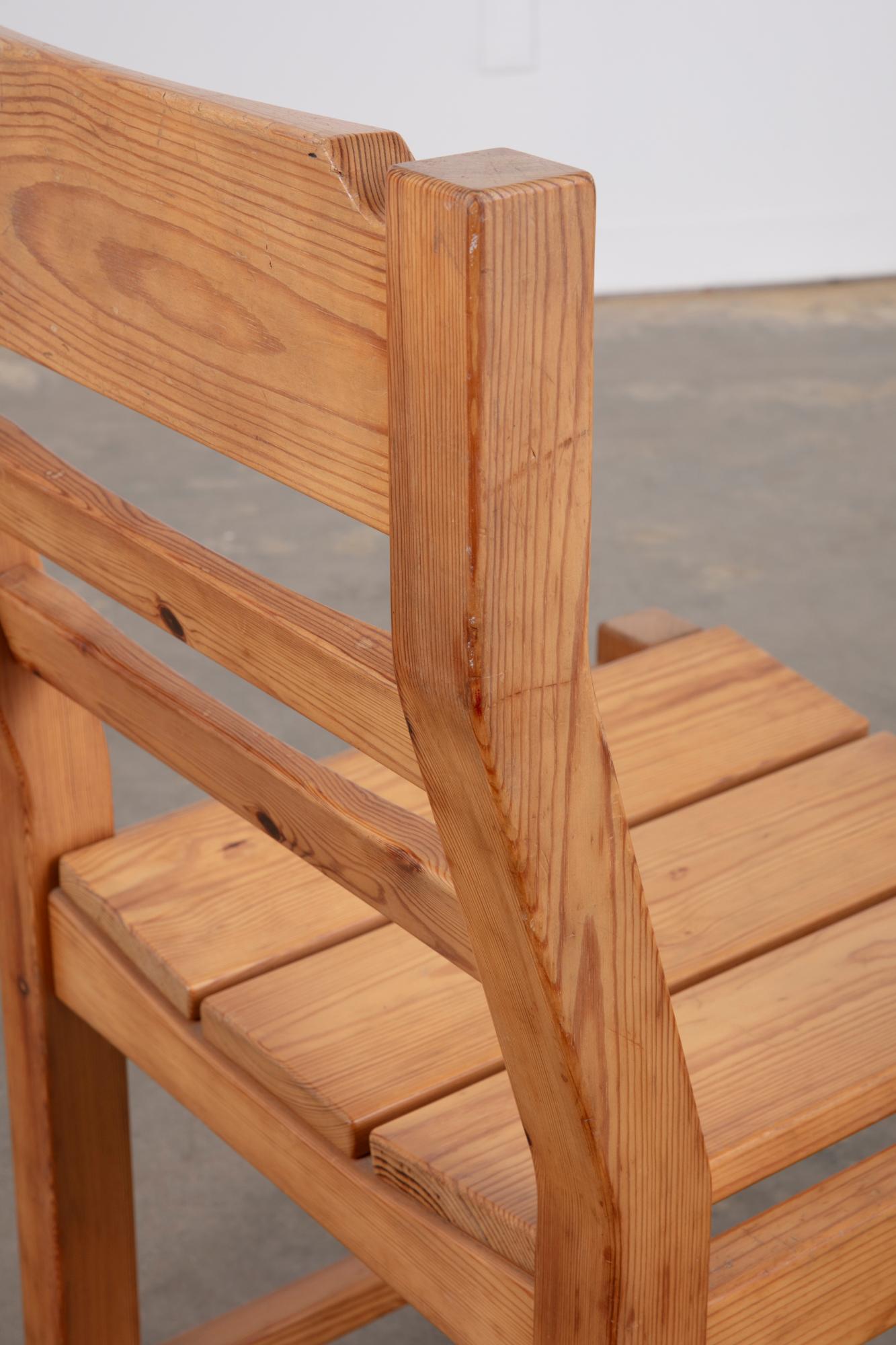 Set of 4 Danish Brutalist Pine Dining Chairs en vente 6