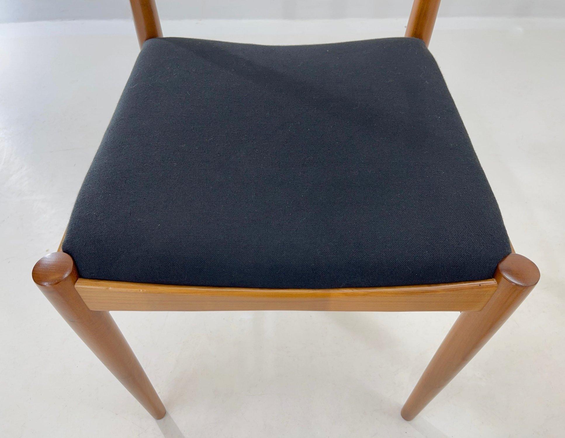 Set of 4 Danish Dining Chairs, 1960's For Sale 3