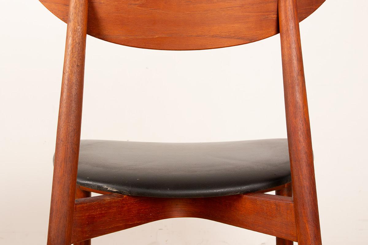 Set di 4 sedie da pranzo danesi in teak e Skai di Peter Hvidt e Orla Molgaard. in vendita 5