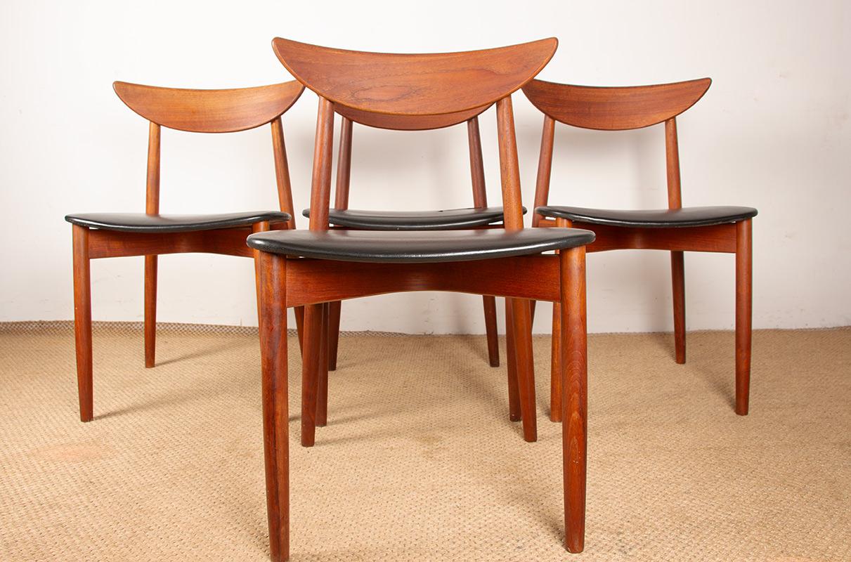 Set di 4 sedie da pranzo danesi in teak e Skai di Peter Hvidt e Orla Molgaard.