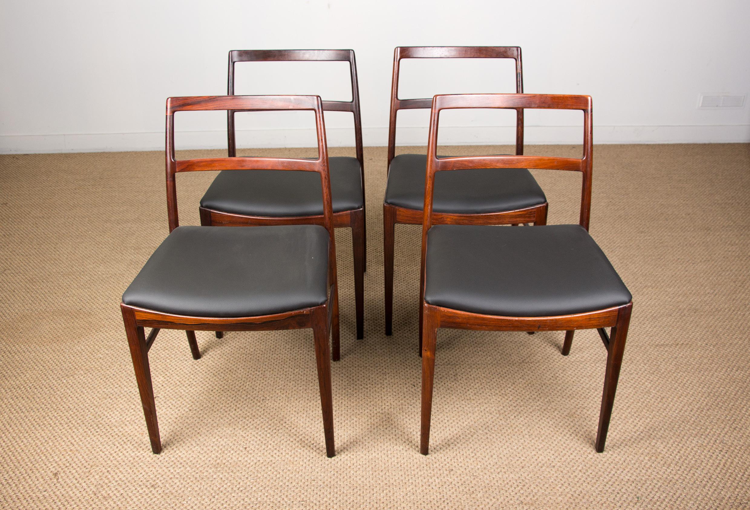 Set of 4 Danish dining chairs, model 420 by Arne Vodder for Sibast 1960.  10