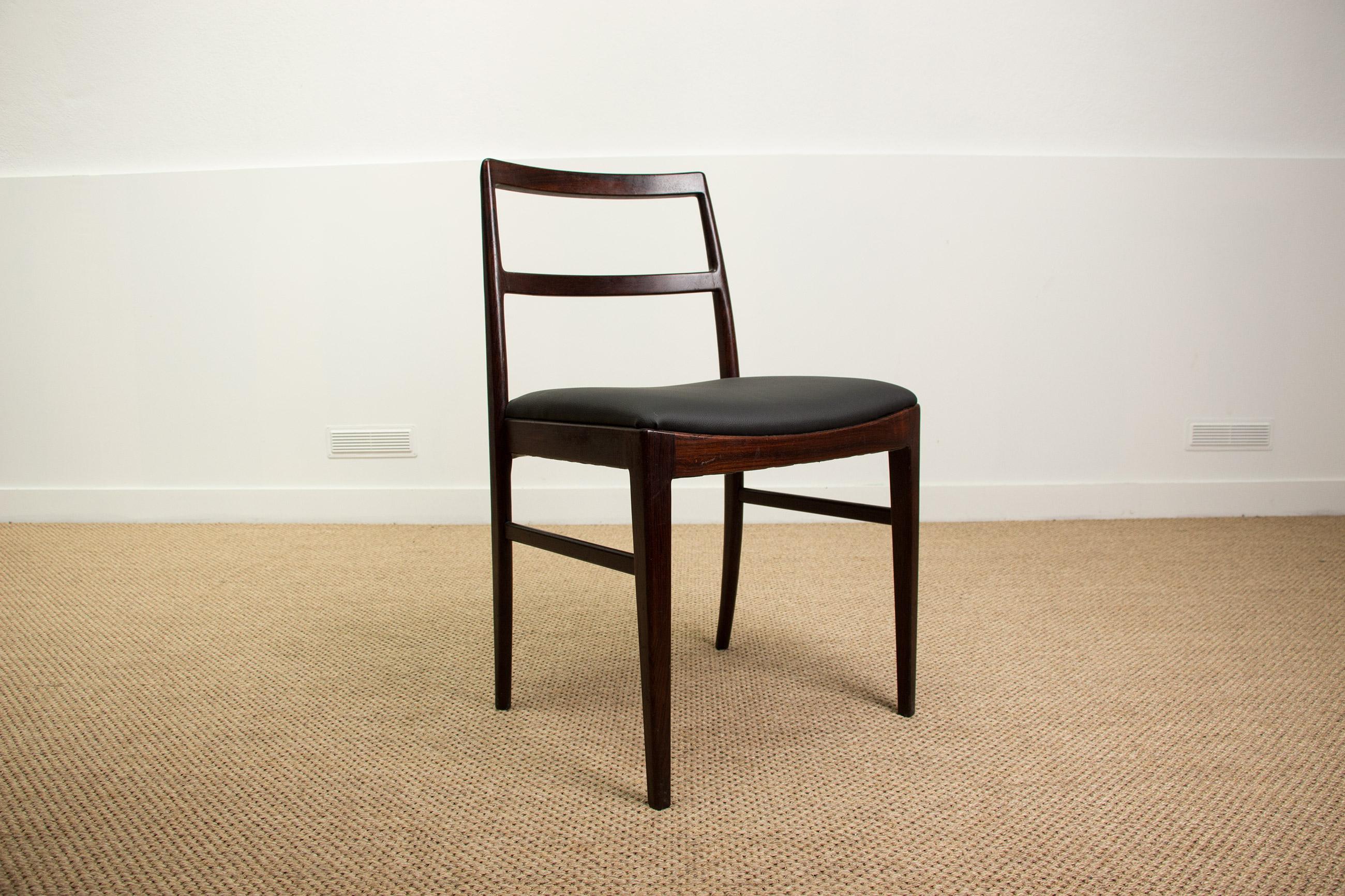 Scandinavian Modern Set of 4 Danish dining chairs, model 420 by Arne Vodder for Sibast 1960. 