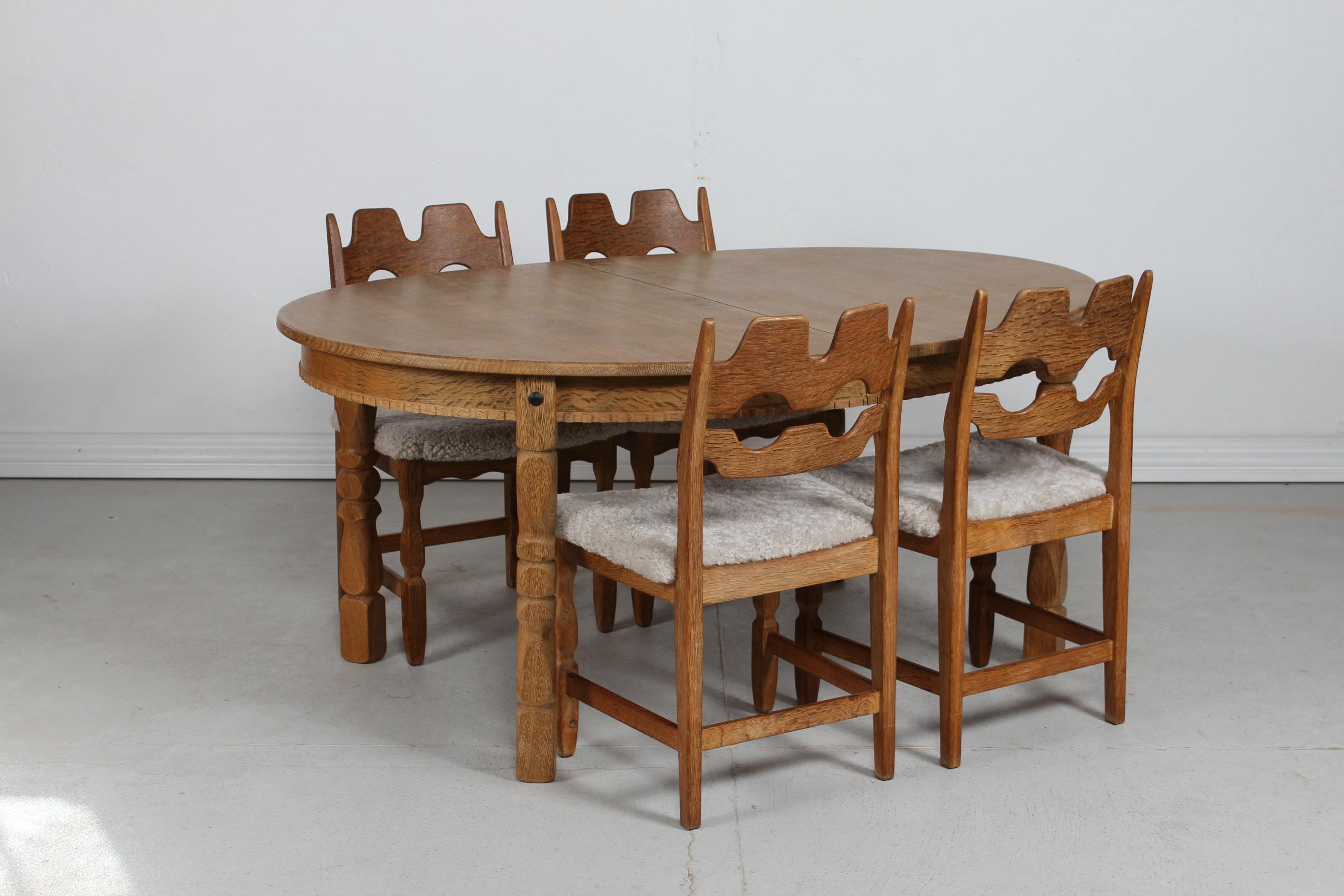 Set of 4 Danish Henning Kjærnulf Razor Blade Chairs of Oak + New Sheepskin 1970s For Sale 3