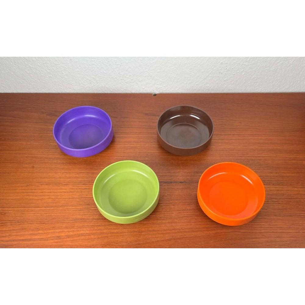 Juego de 4 Cuencos Mepal Apilables Daneses de la Era Espacial de Mitad de Siglo de Rosti, 1960 siglo XX en venta