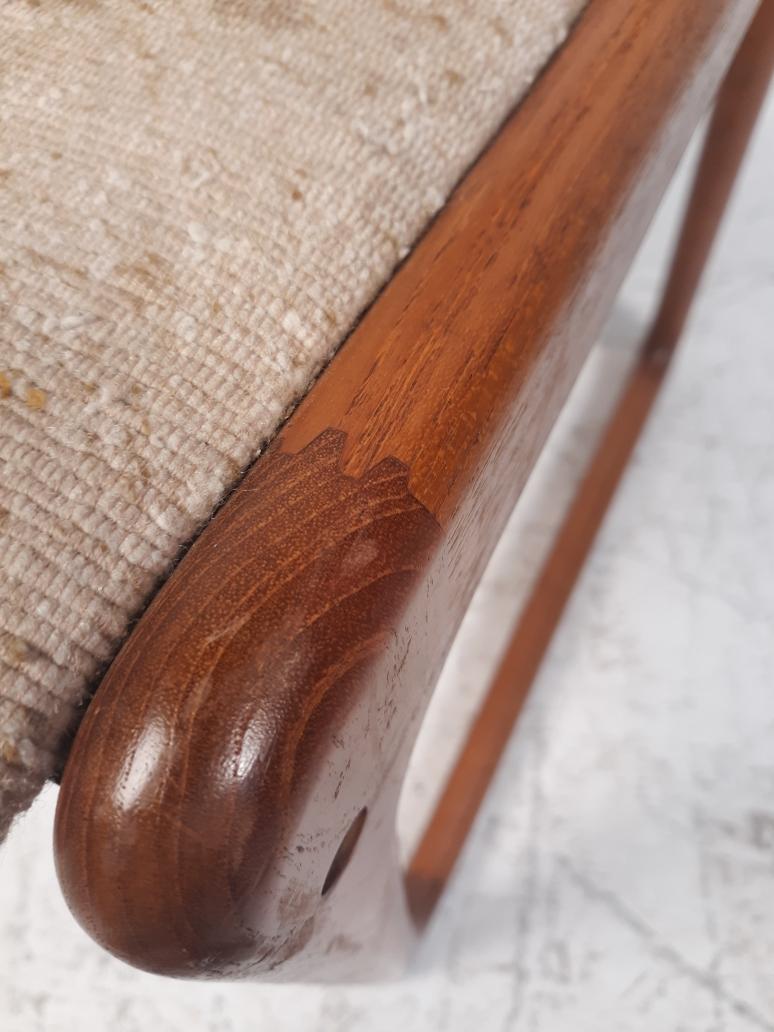 Tappezzeria Set di 4 sedie a slitta in teak danese Benny A. Linden in vendita