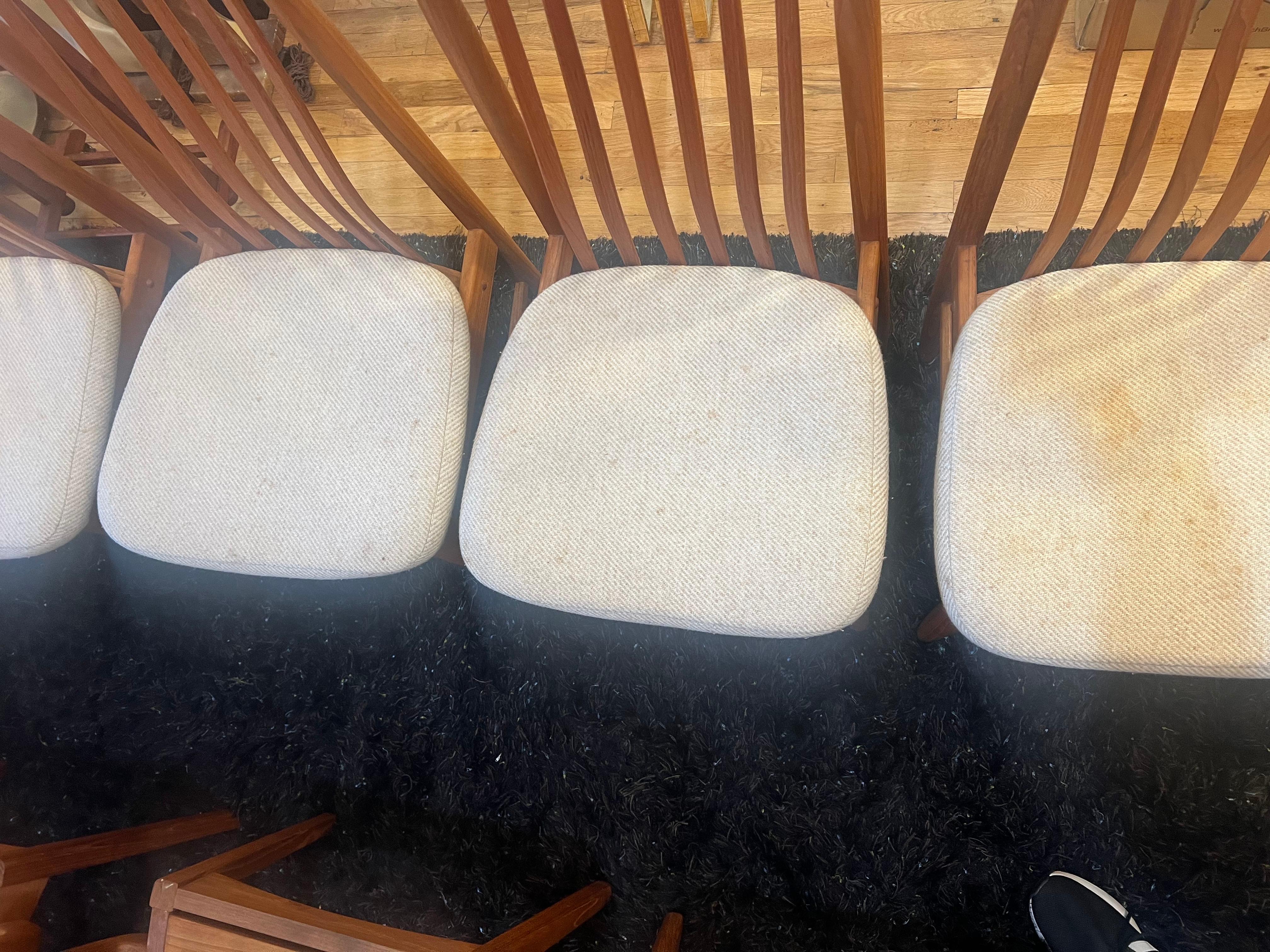 Thai Set of 4 Danish Modern solid Teak Dining Chairs by Benny Linden