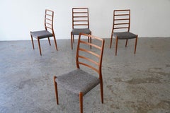 Set Of 4 Danish Modernity  Teck J.A.  Chaises de salle à manger Møller modèle 82