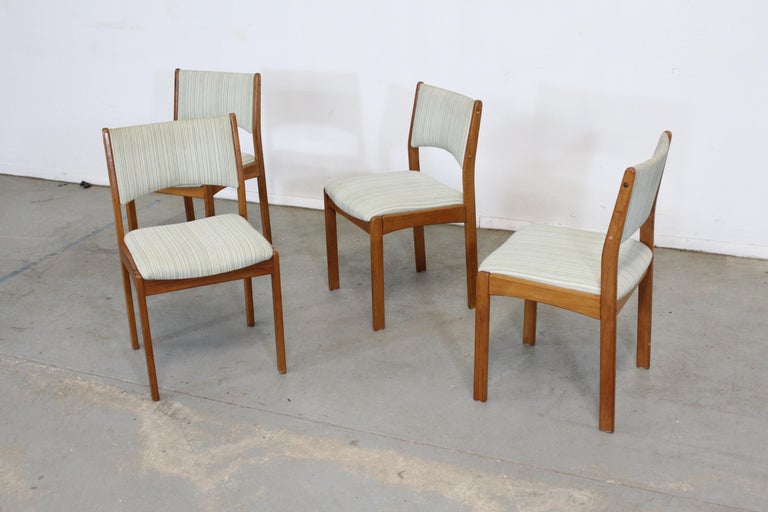 Scandinavian Modern Set of 4 Danish Modern Teak Side Dining Chairs For Sale