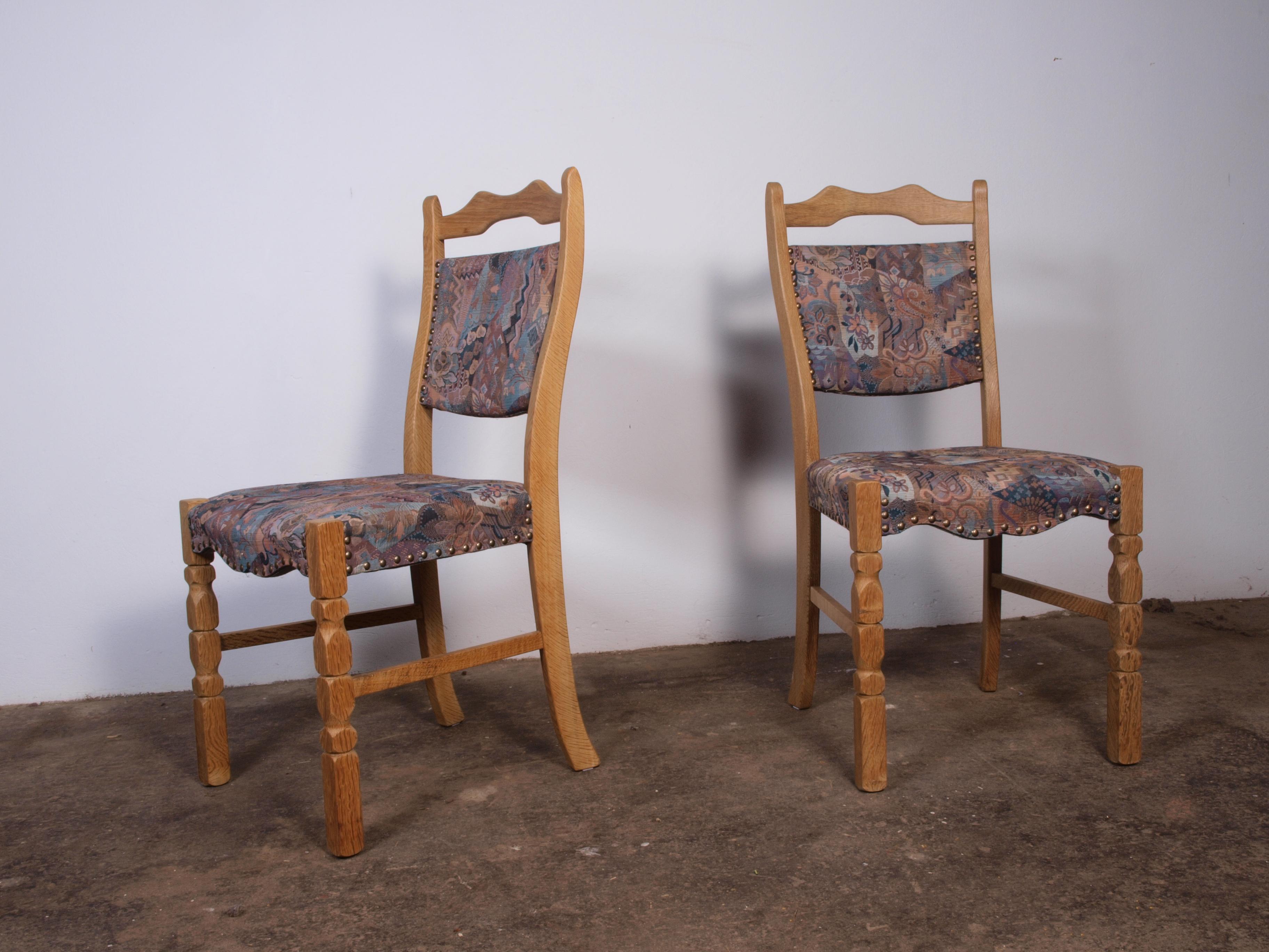 Mid-Century Modern Ensemble de 4 chaises de salle à manger en Oak danois attribuées à Henning Kjærnulf en vente