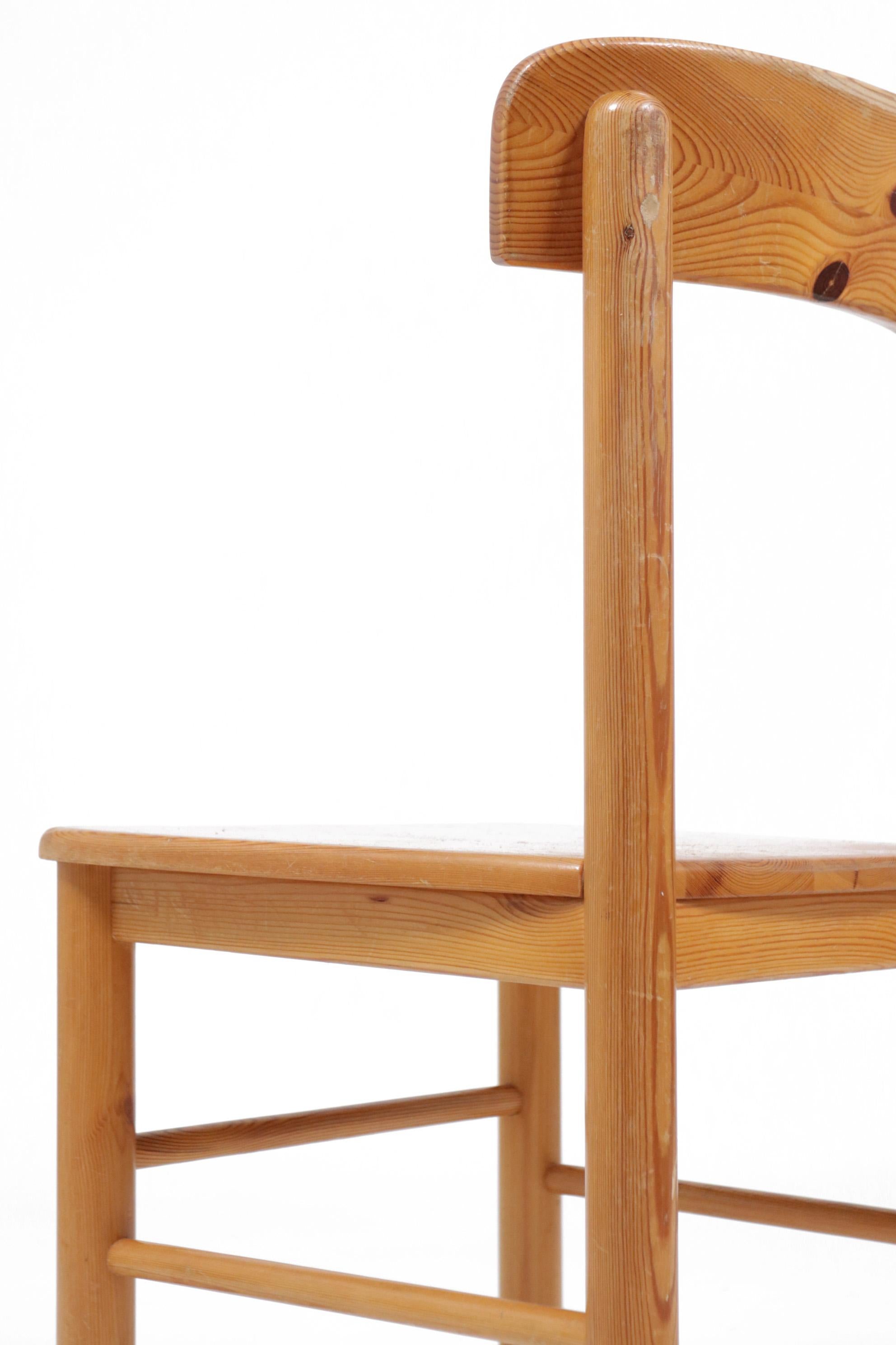 20ième siècle Ensemble de 4 chaises danoises en pin de style Rainer Daumiller, vers 1975 en vente
