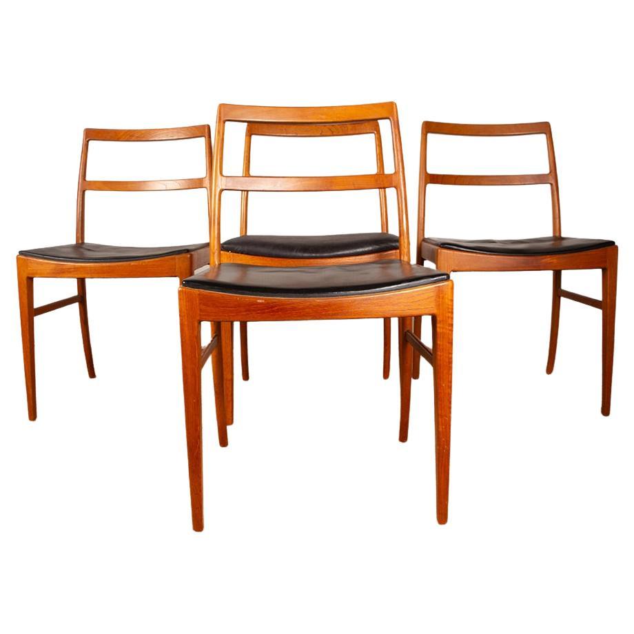 Set di 4 sedie danesi in teak e pelle, modello 430, di Arne Vodder per Sibast. in vendita