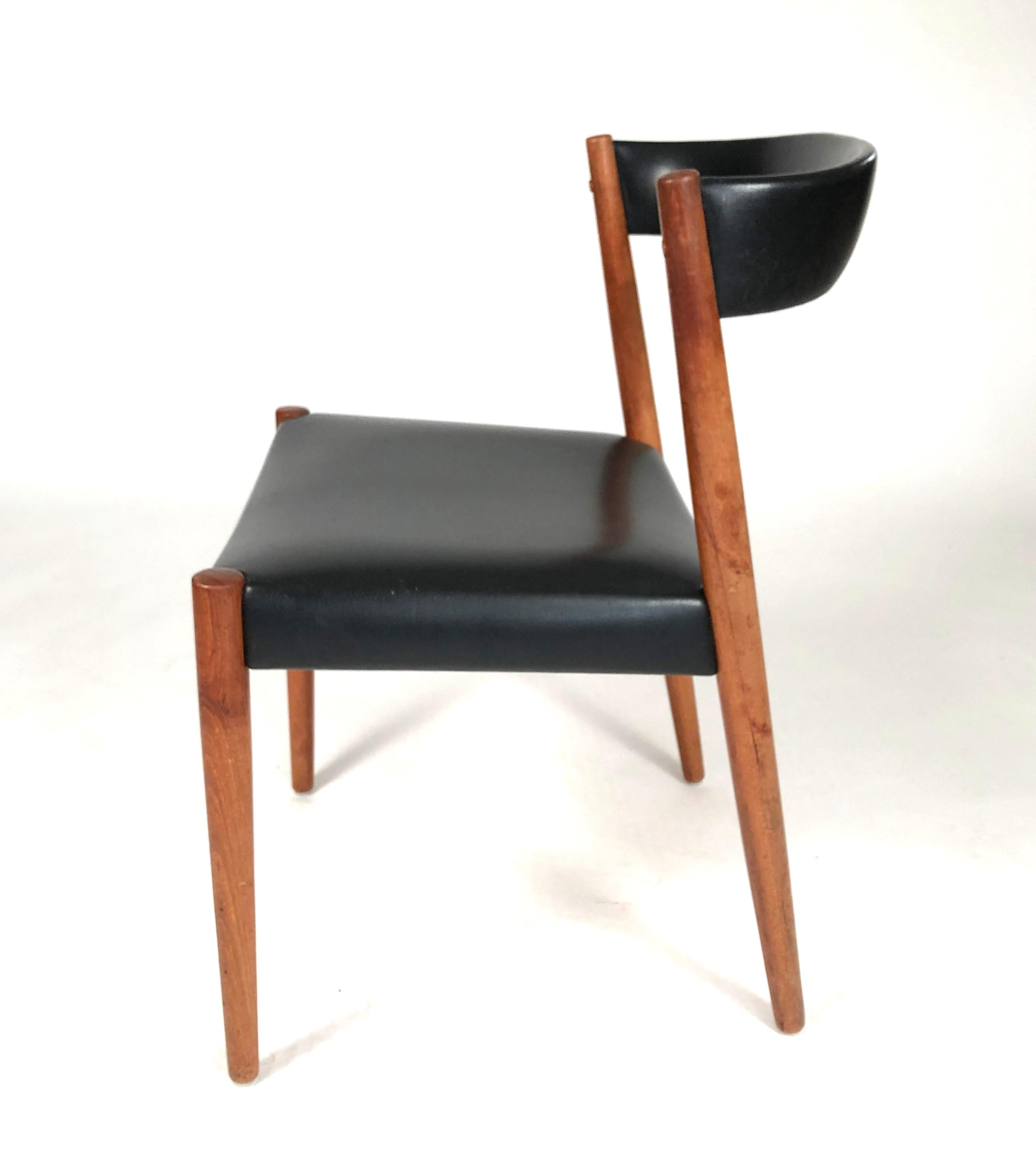 20th Century Set of 4 Danish Teak and Leather Mid-Century Modern Dining Chairs