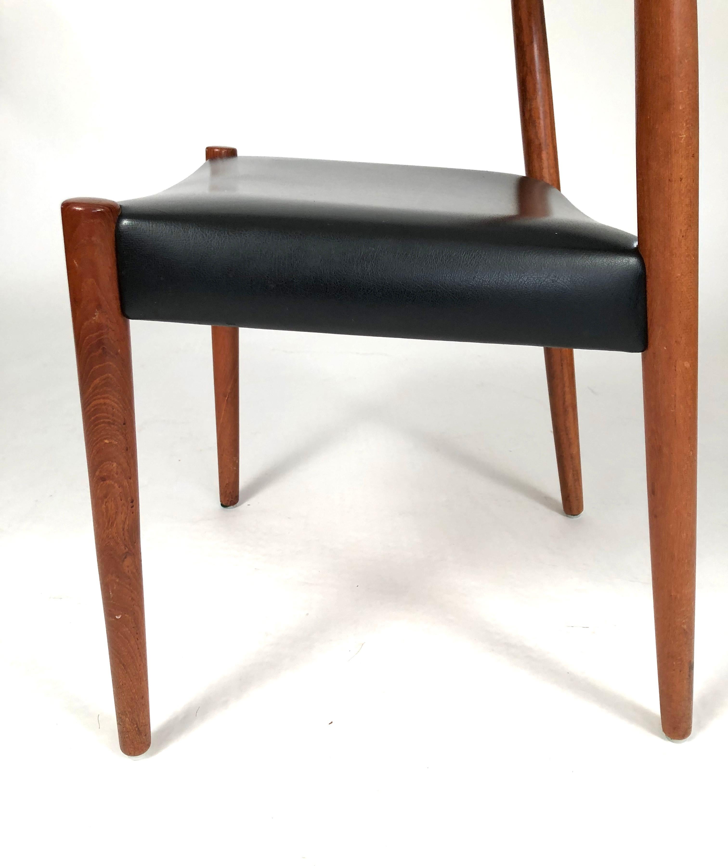 Set of 4 Danish Teak and Leather Mid-Century Modern Dining Chairs 2