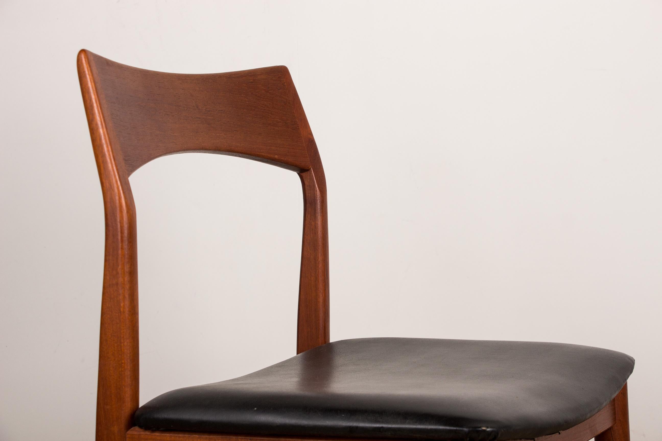 Mid-20th Century Set of 4 Danish Teak Dining Chair Model 59 by Henning Kjaernulf for Vejle Stole