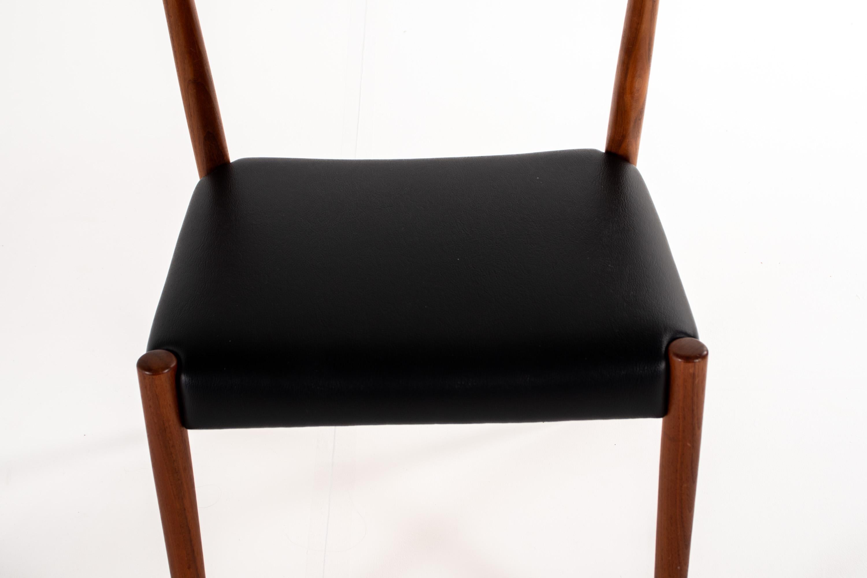 Set of 4 Danish Teak Dining Chairs, 1960s im Angebot 4