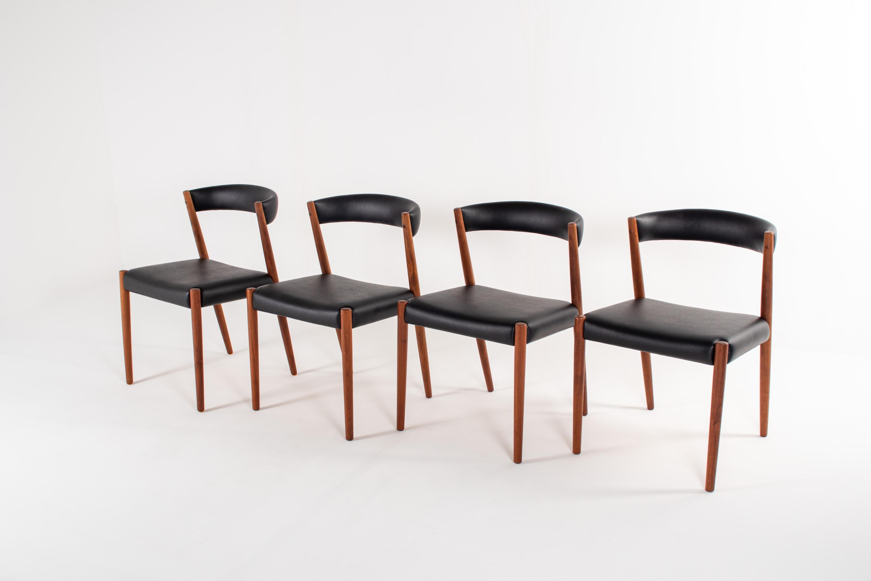 Set of 4 Danish Teak Dining Chairs, 1960s (Dänisch) im Angebot