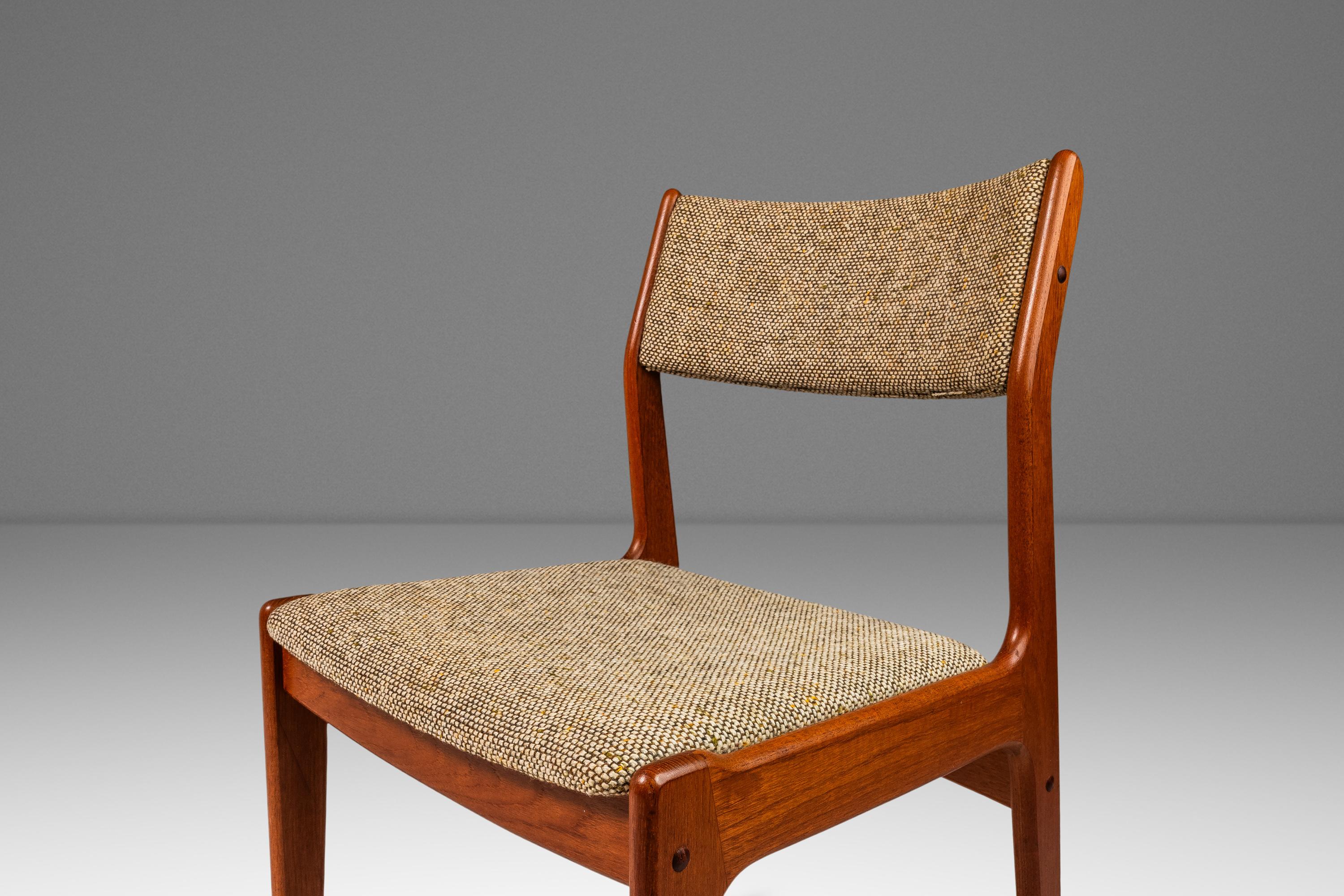 Set of 4 Danish Teak Dining Chairs by D-SCAN, Original Fabric, c. 1970s For Sale 4