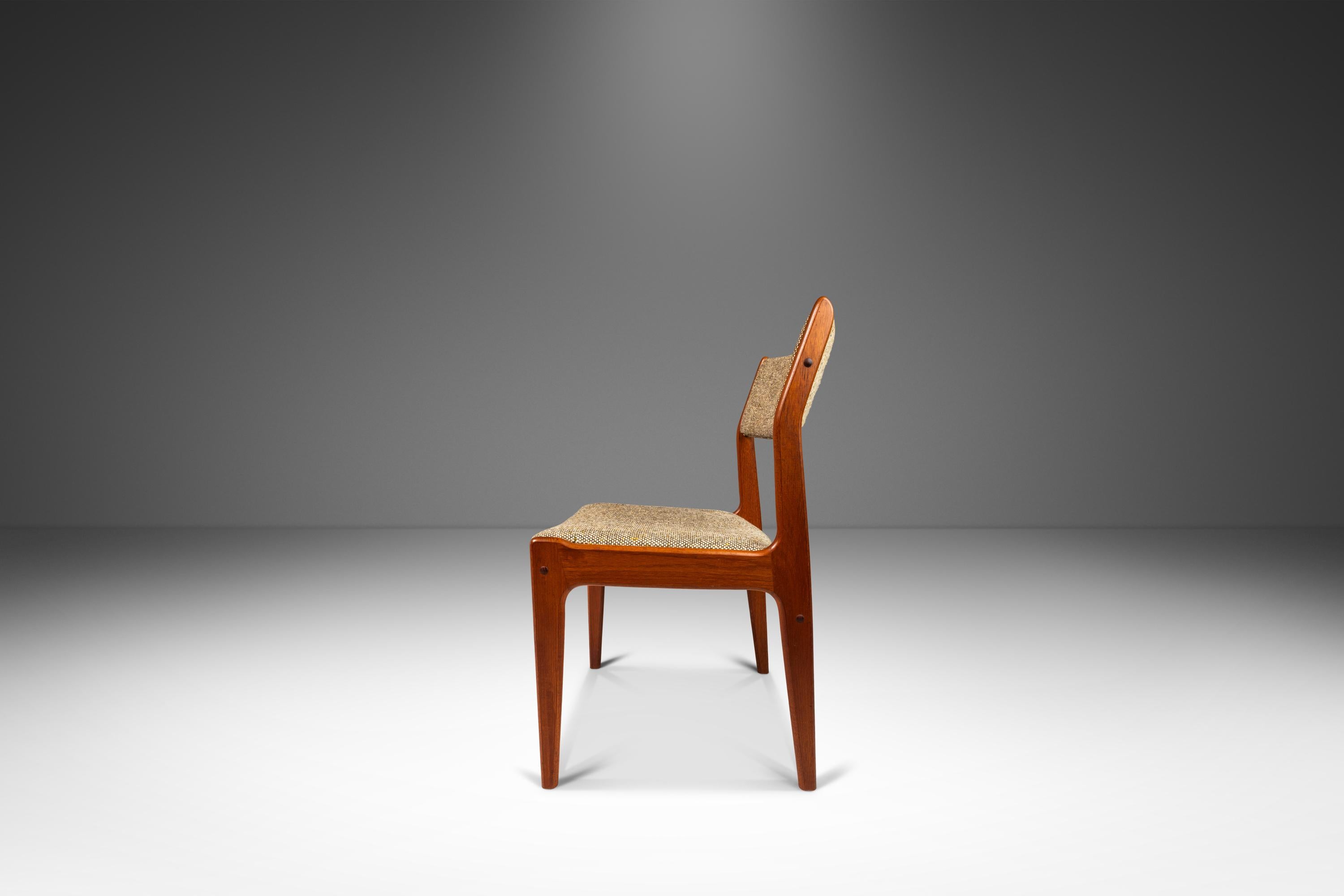 dscan dining chairs