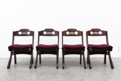 Juego de 4 Sillas Brutalistas con Respaldo de Navaja Teñidas de Oscuro con Asientos Nuevos de Terciopelo Borgoña
