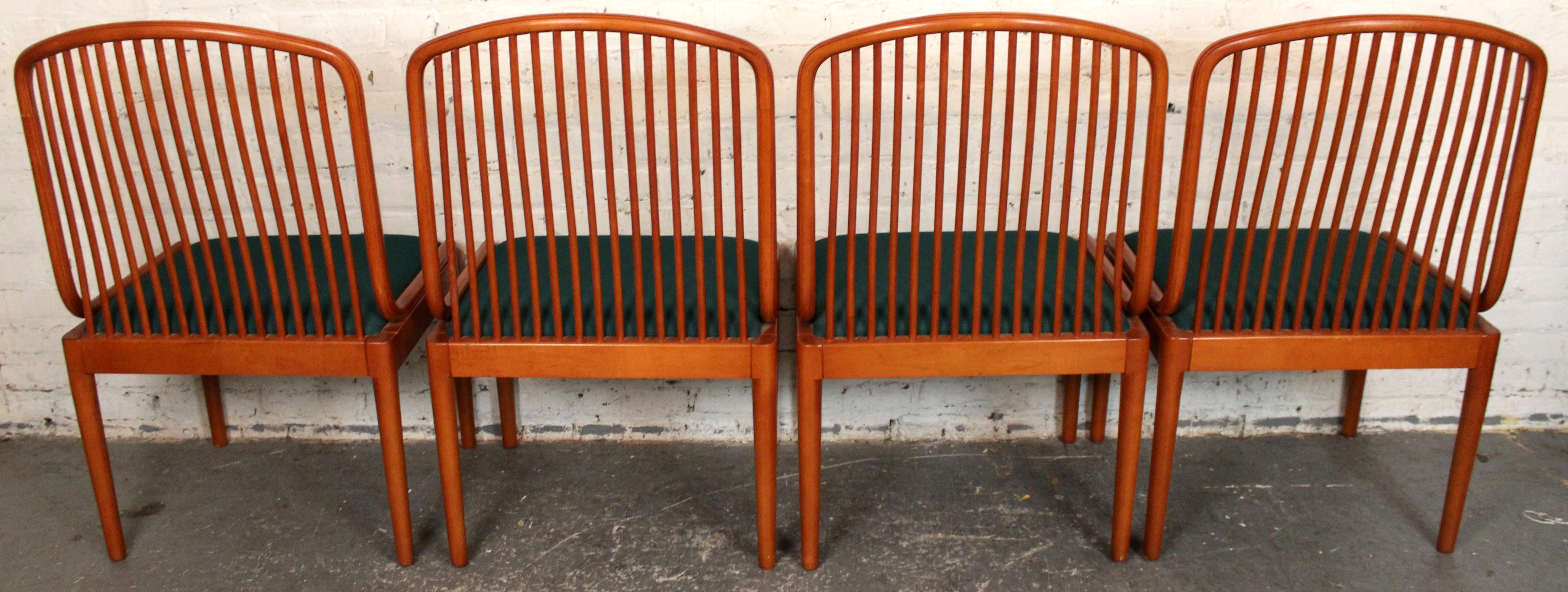 Fine XX secolo Set of 4 Davis Allen 'Exeter' Chairs for Knoll in vendita