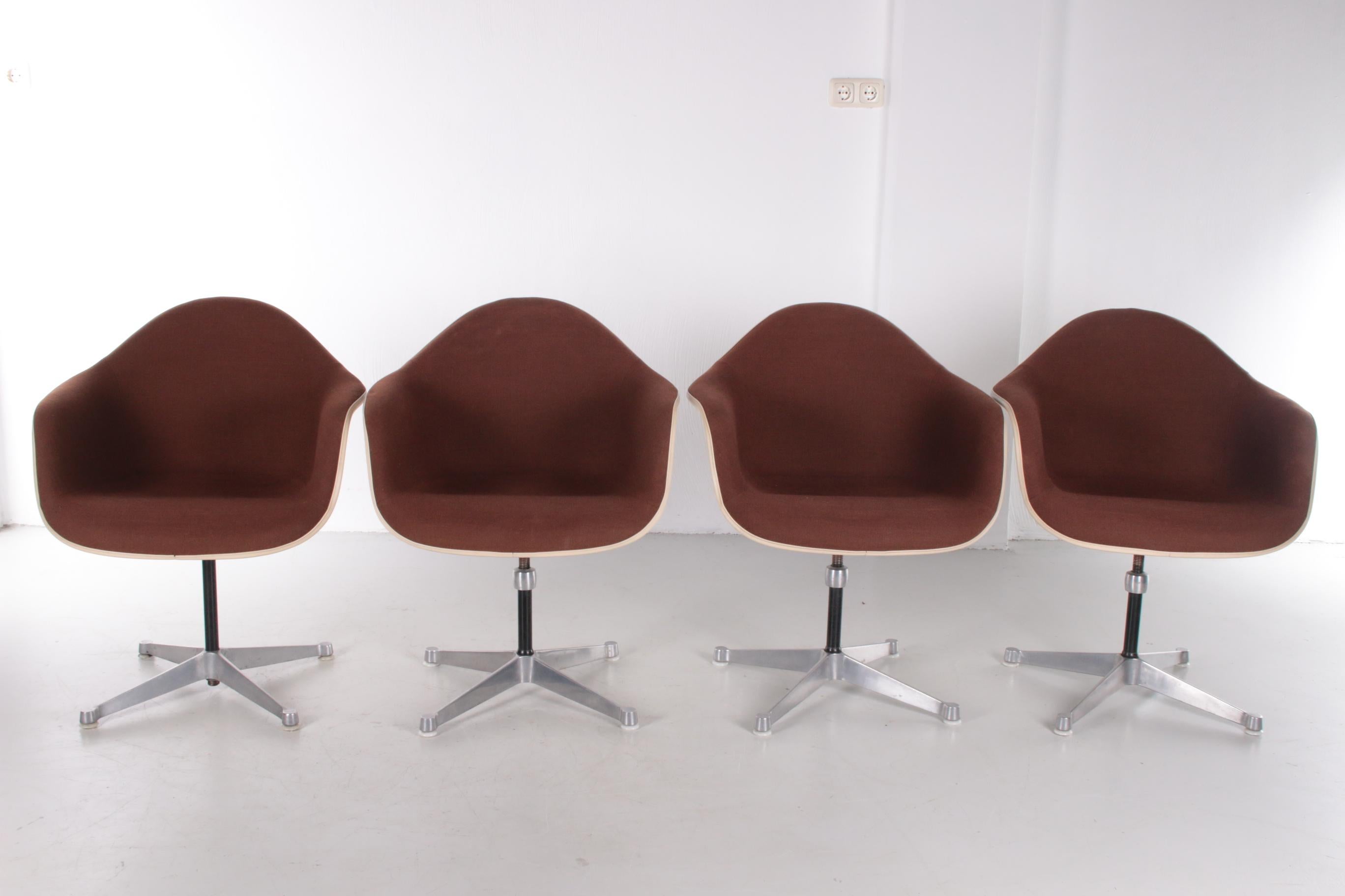 Late 20th Century Set of 4 DAX Chairs by Charles & Ray Eames for Herman Miller