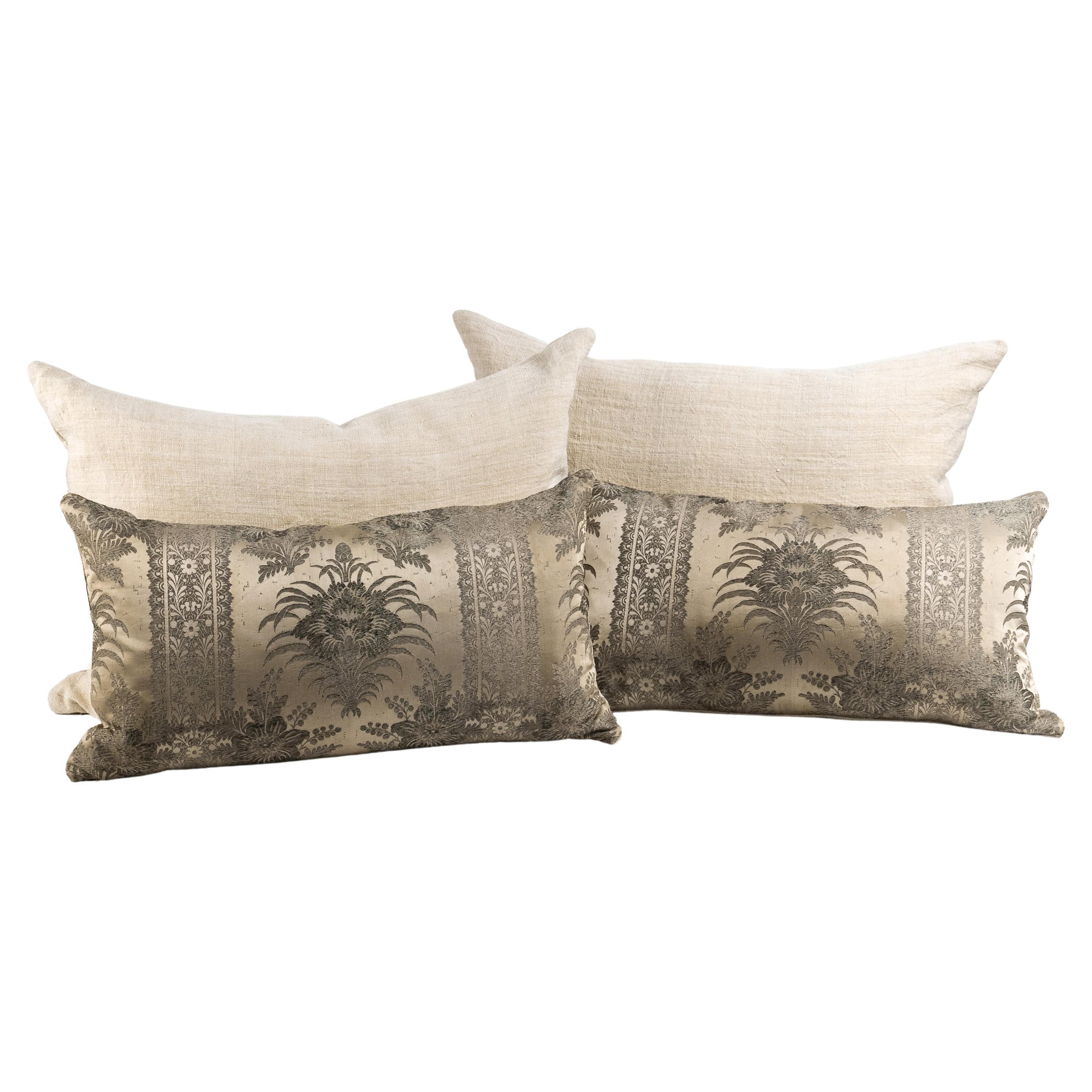 Set of 4 Decorative Pillows Antique Hemp Linen Vintage Polyester Damask Fabric For Sale