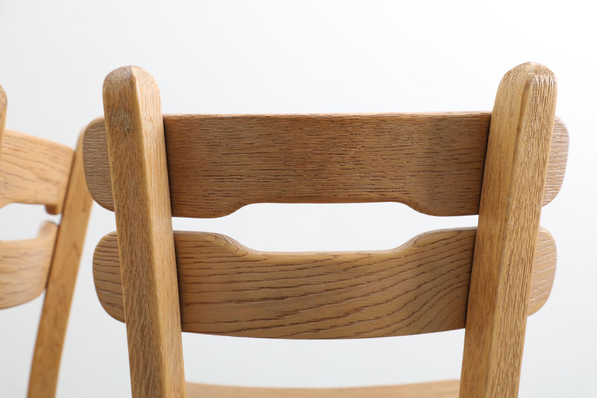 Chêne Ensemble de 4 chaises d'appoint Depuydt « attribuées » brutalistes en chêne blanc lourd en vente