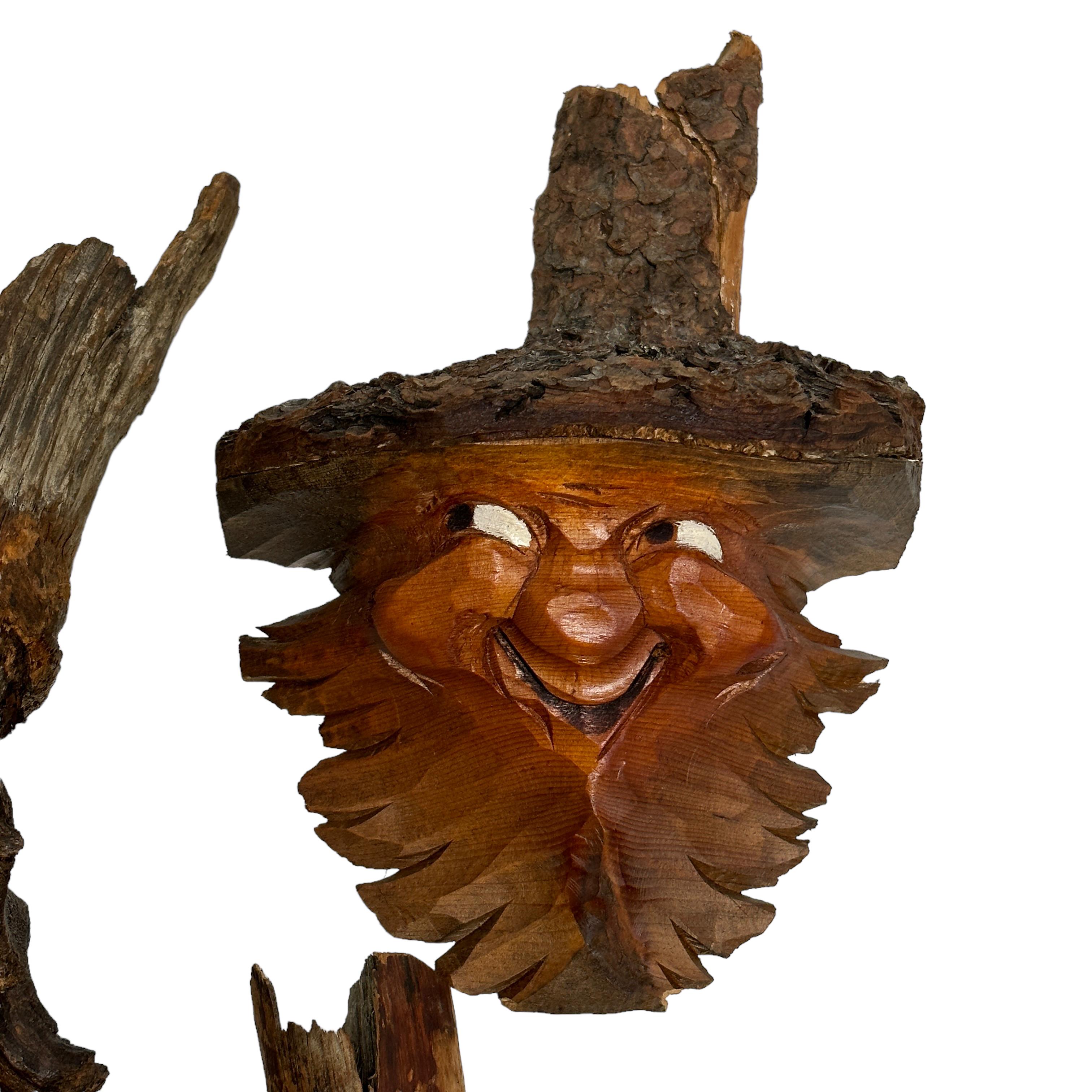 Set de 4 Tallas de Madera Detalladas Caras de Enano Gnomo Alpino Austria Alpes Arte Popular Tallado a mano en venta