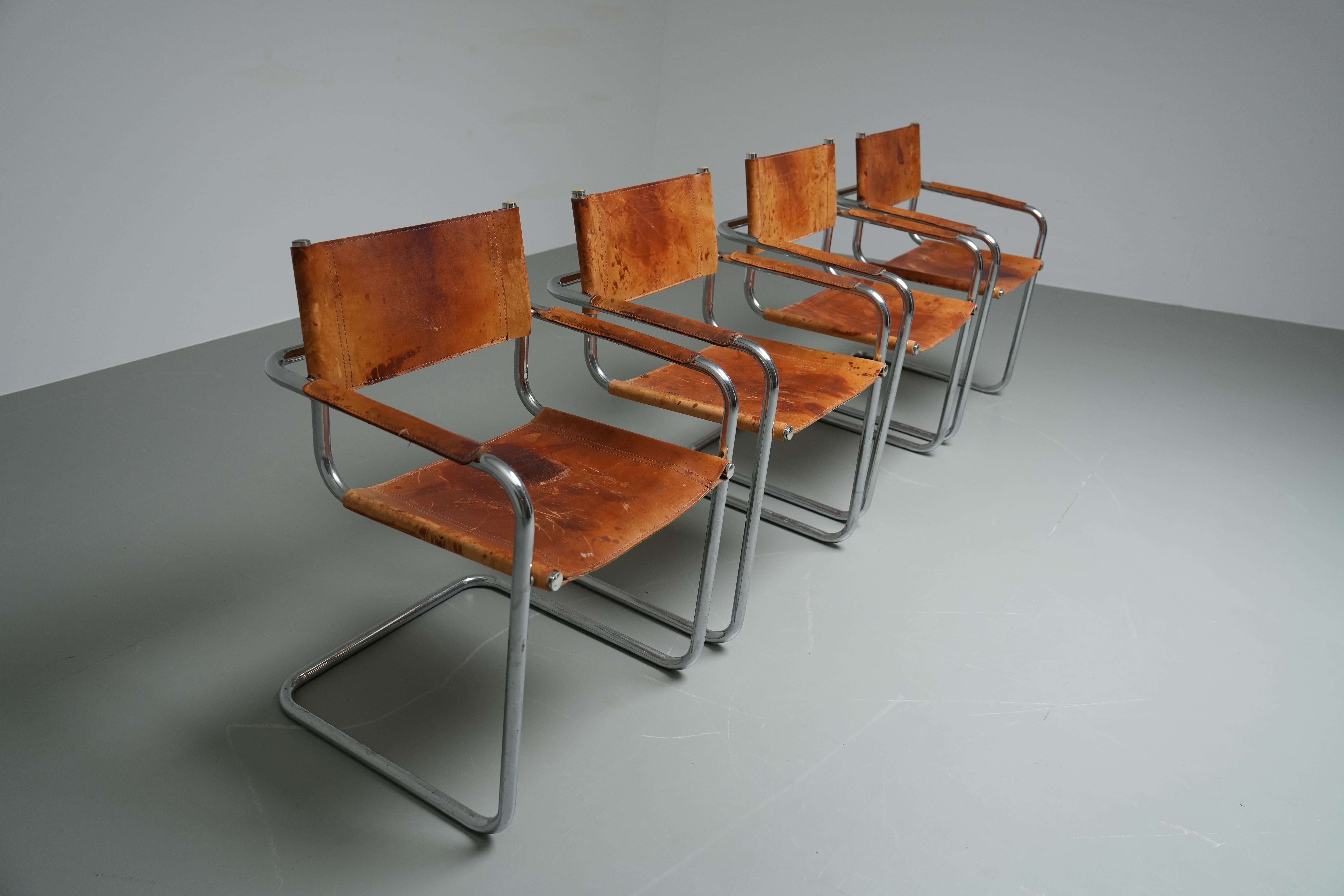 Set of 4 Dinging Chairs B 34 by Mart Stam in patinated leather, Italy, 1970's For Sale 1