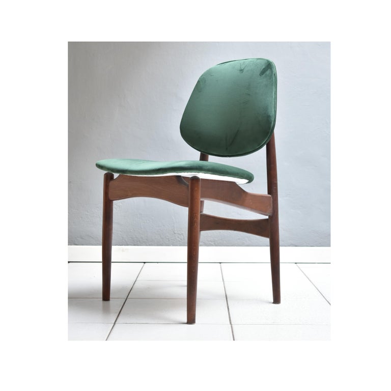 Mid-20th Century  Set of 4 Dining Chairs, 1960 Wooden Frame Upholstery in Green Velvet For Sale