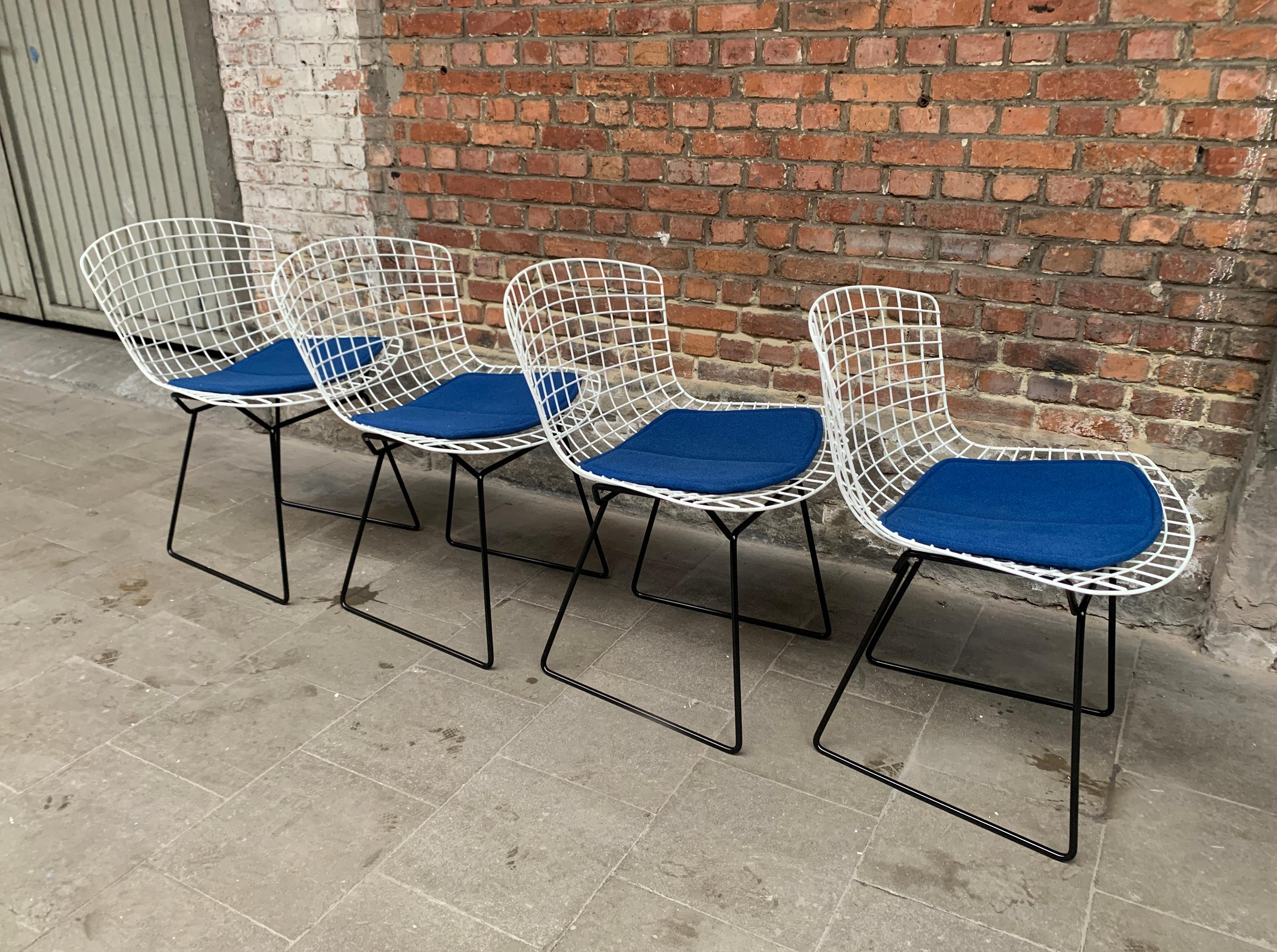 Set of 4 dining chairs 420 by Harry Bertoia for Knoll International, 1960s For Sale 5