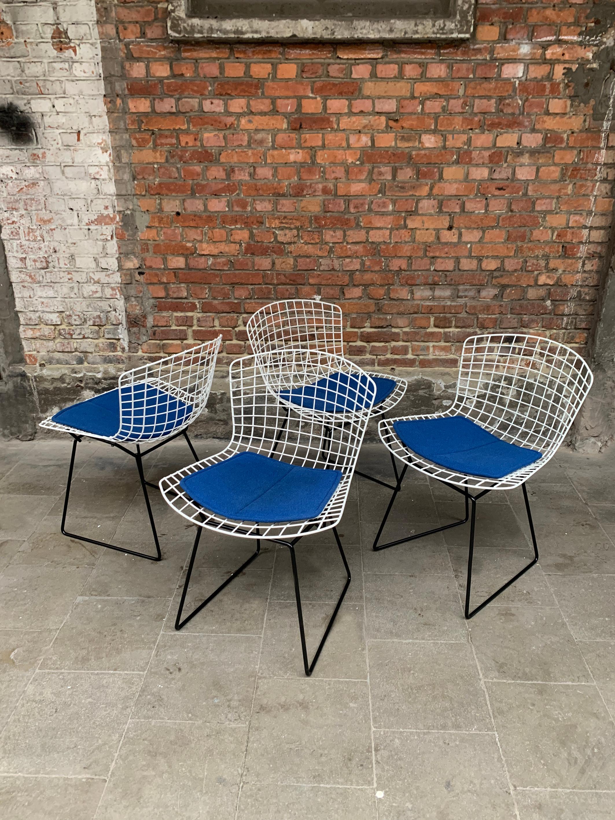 Set of 4 dining chairs 420 by Harry Bertoia for Knoll International, 1960s For Sale 8