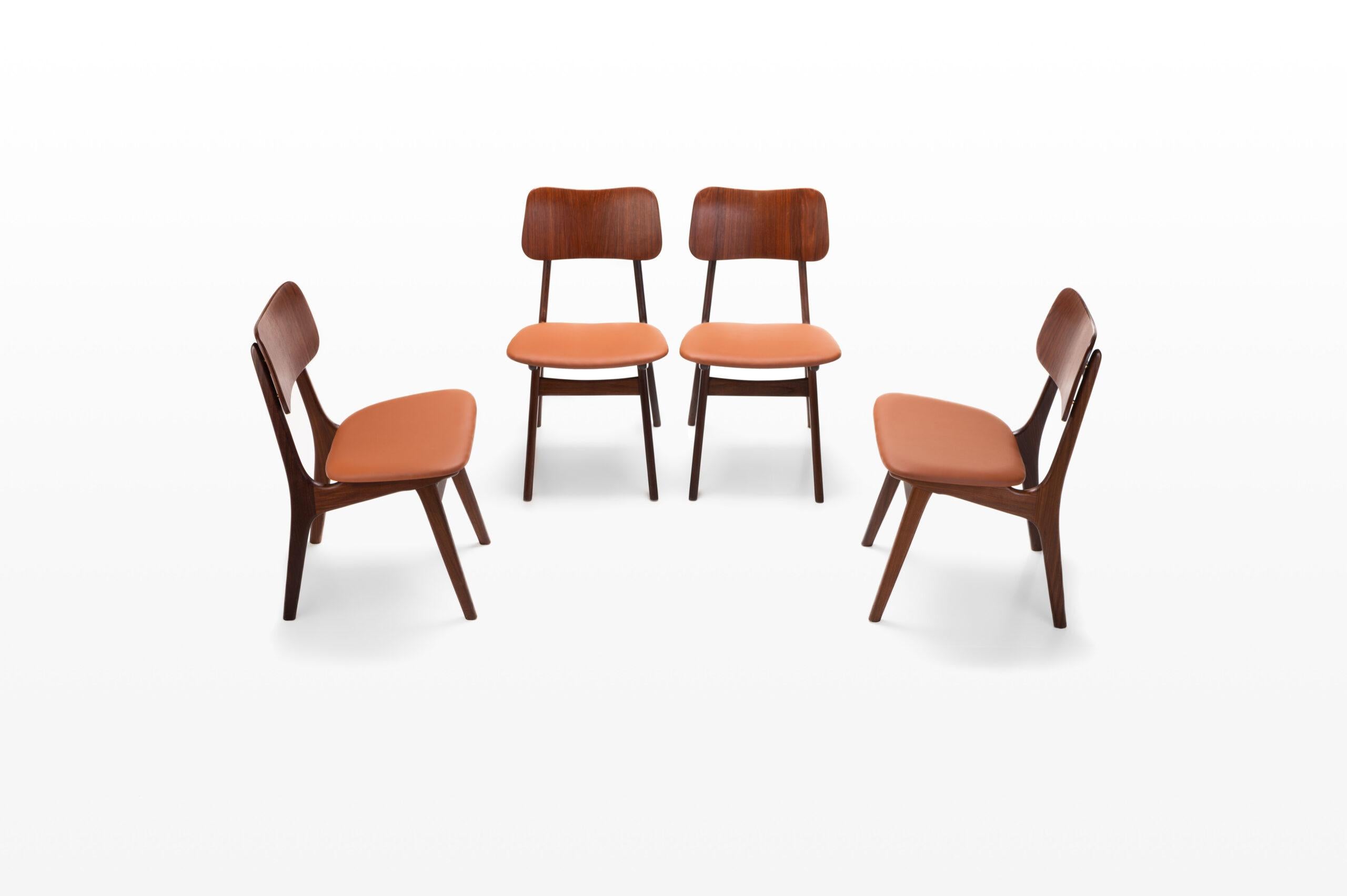 Dutch Set of 4 Dining Chairs by Louis van Teeffelen for Wébé, The Netherlands