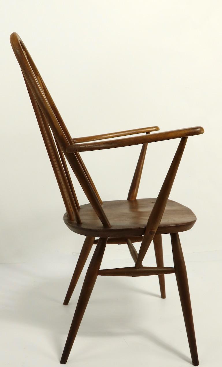 Set of 4 Dining Chairs by Lucien Ercolani for Ercol, England In Good Condition In New York, NY