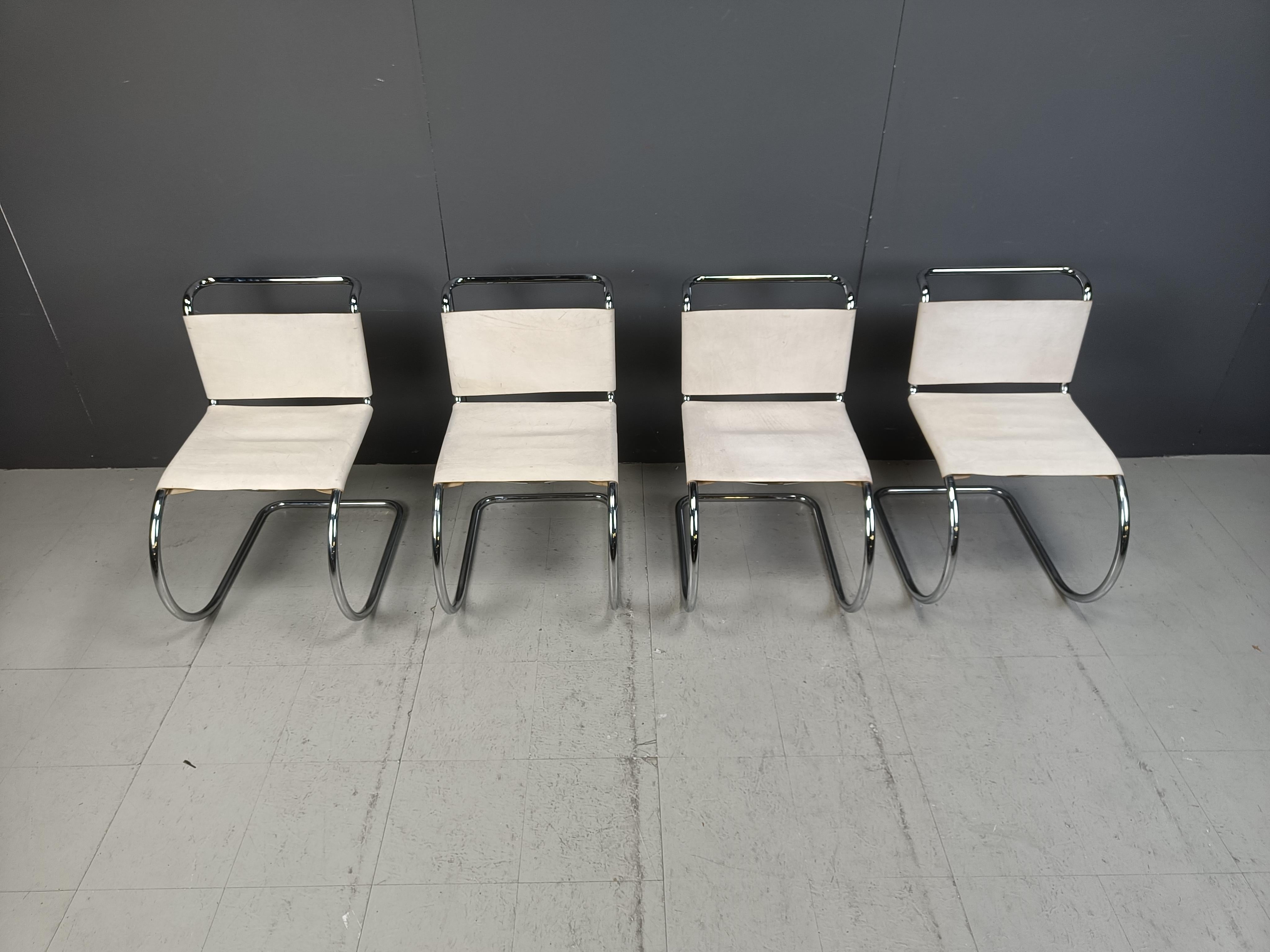 Bauhaus Set of 4 dining chairs by Mies van der Rohe for Knoll International, 1970s