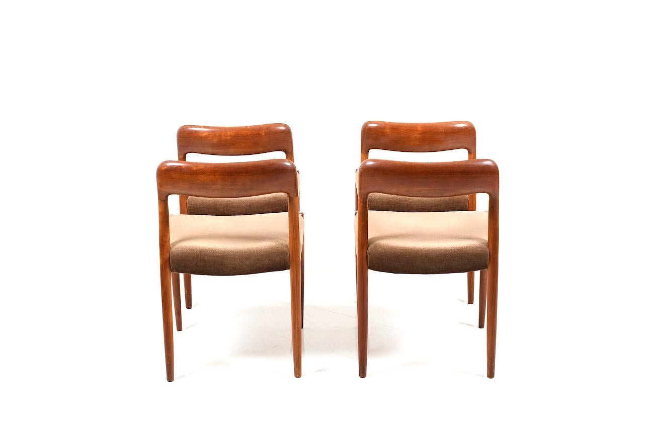 Set of 4 Dining Chairs by Niels O. Moller, Model 75, Denmark, 1960s In Good Condition For Sale In Handewitt, DE
