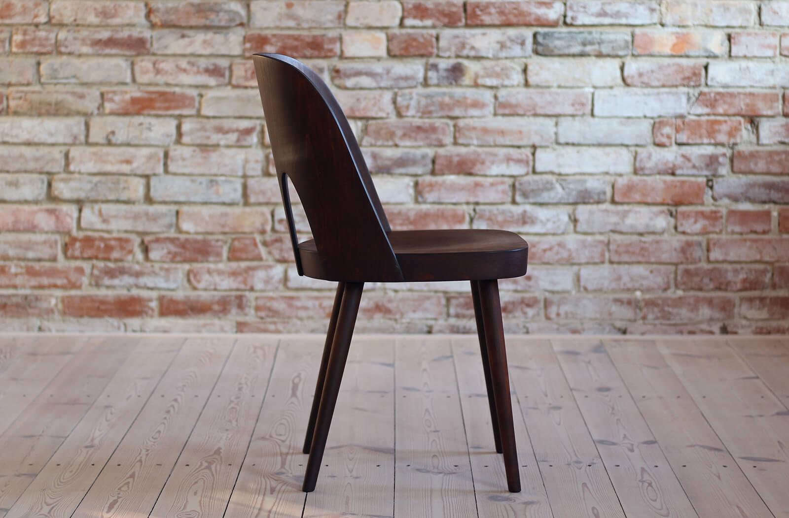 Ensemble de 4 chaises de salle à manger par Oswald Haerdtl, placage de hêtre, finition à l'huile, milieu du siècle dernier en vente 1